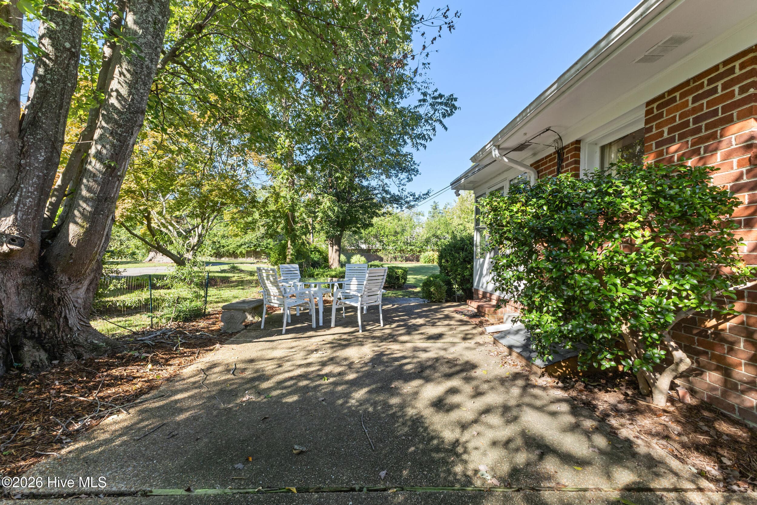 Single Family Residence at 1206 Essex Drive, Wilmington, NC 28403, photo 28 of 40