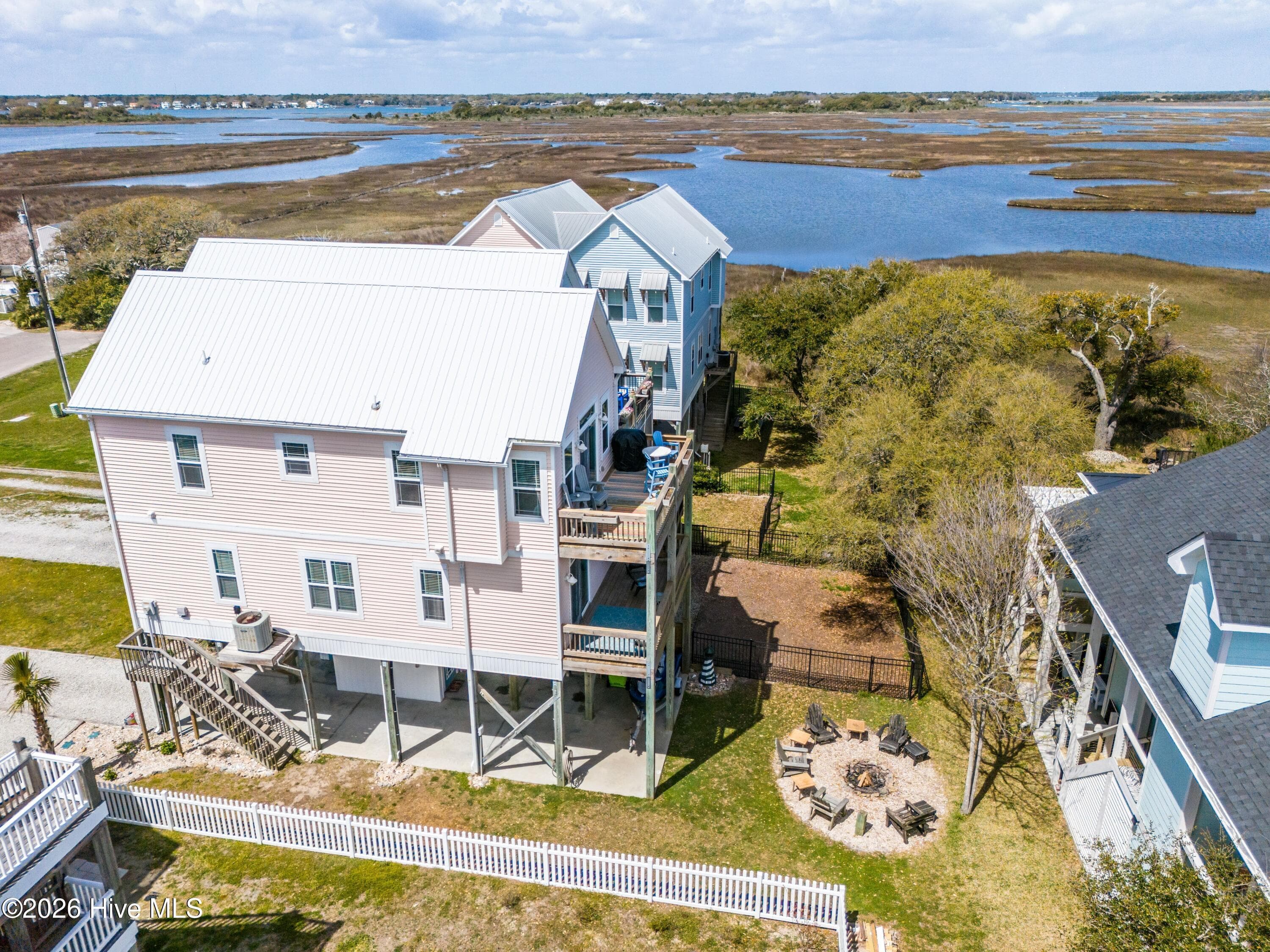 Townhouse at 208-2 Gysgt D W Boatman Drive 2, North Topsail Beach, NC 28460, photo 46 of 82