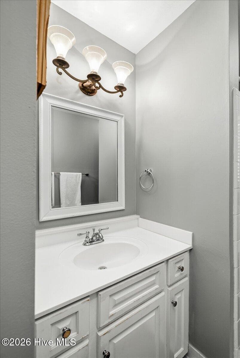 Large guest bath - 1912 Coulter Drive, North Augusta, SC 29841