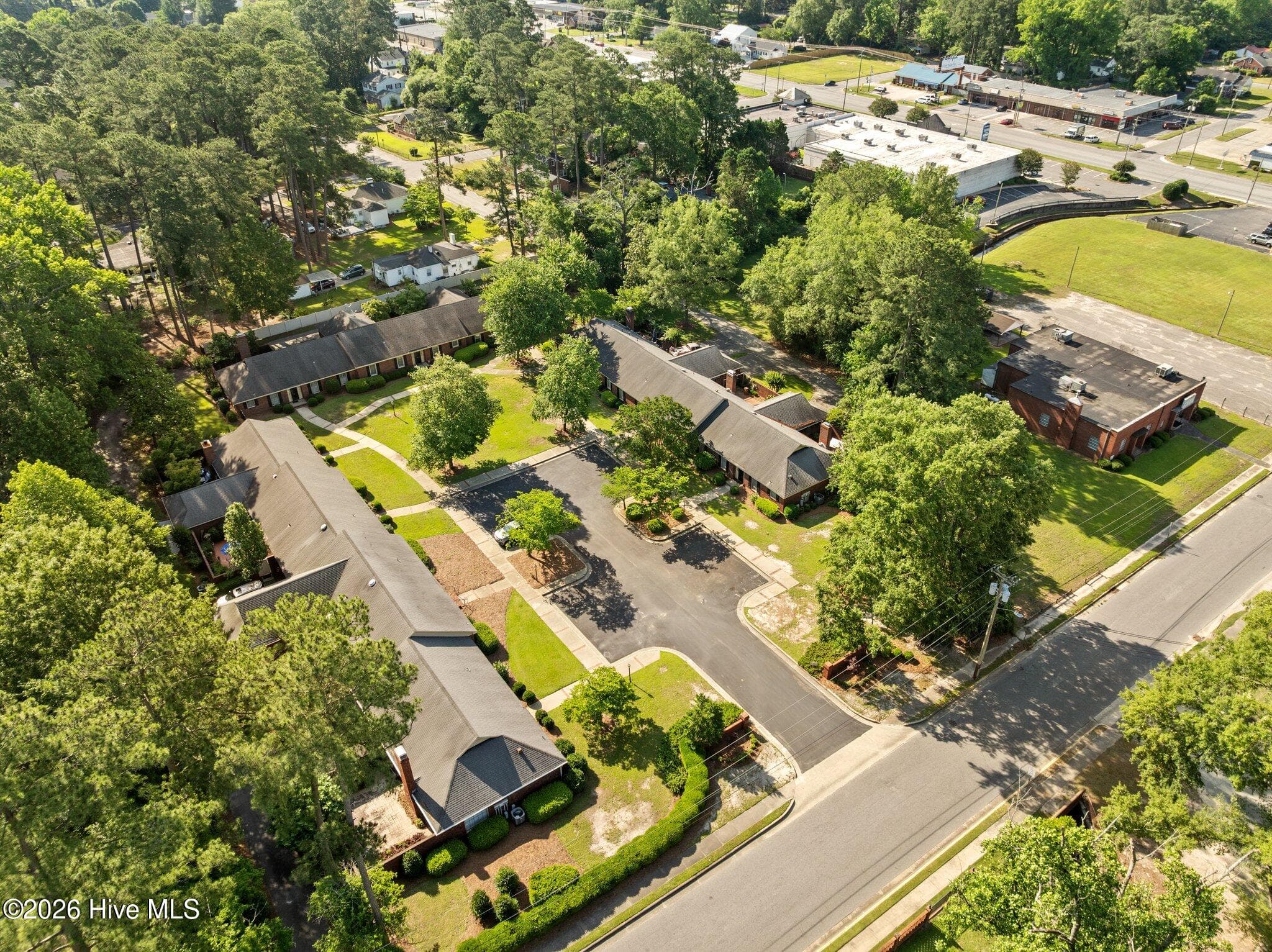 Townhouse at 809 Greenbriar Road, Kinston, NC 28501, photo 6 of 47