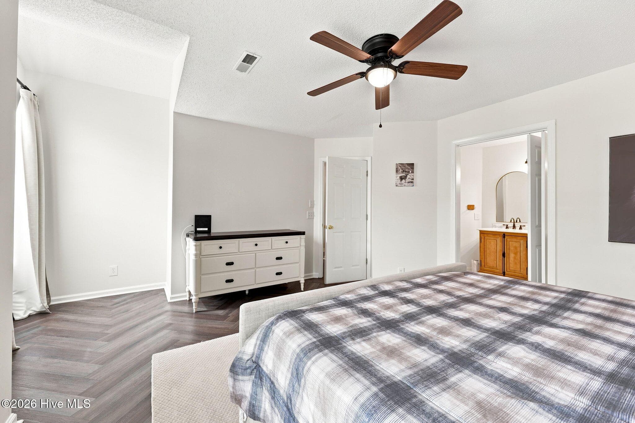 Condominium at 3006 Mulberry Lane F, Greenville, NC 27858, photo 24 of 51