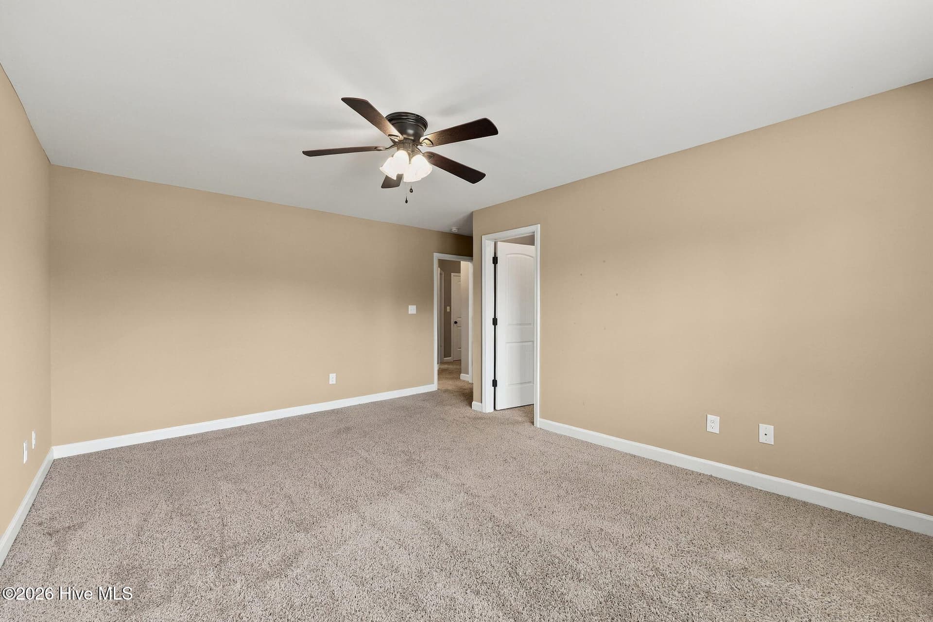 Single Family Residence at 402 Kinroff Drive, Hubert, NC 28539, photo 33 of 56