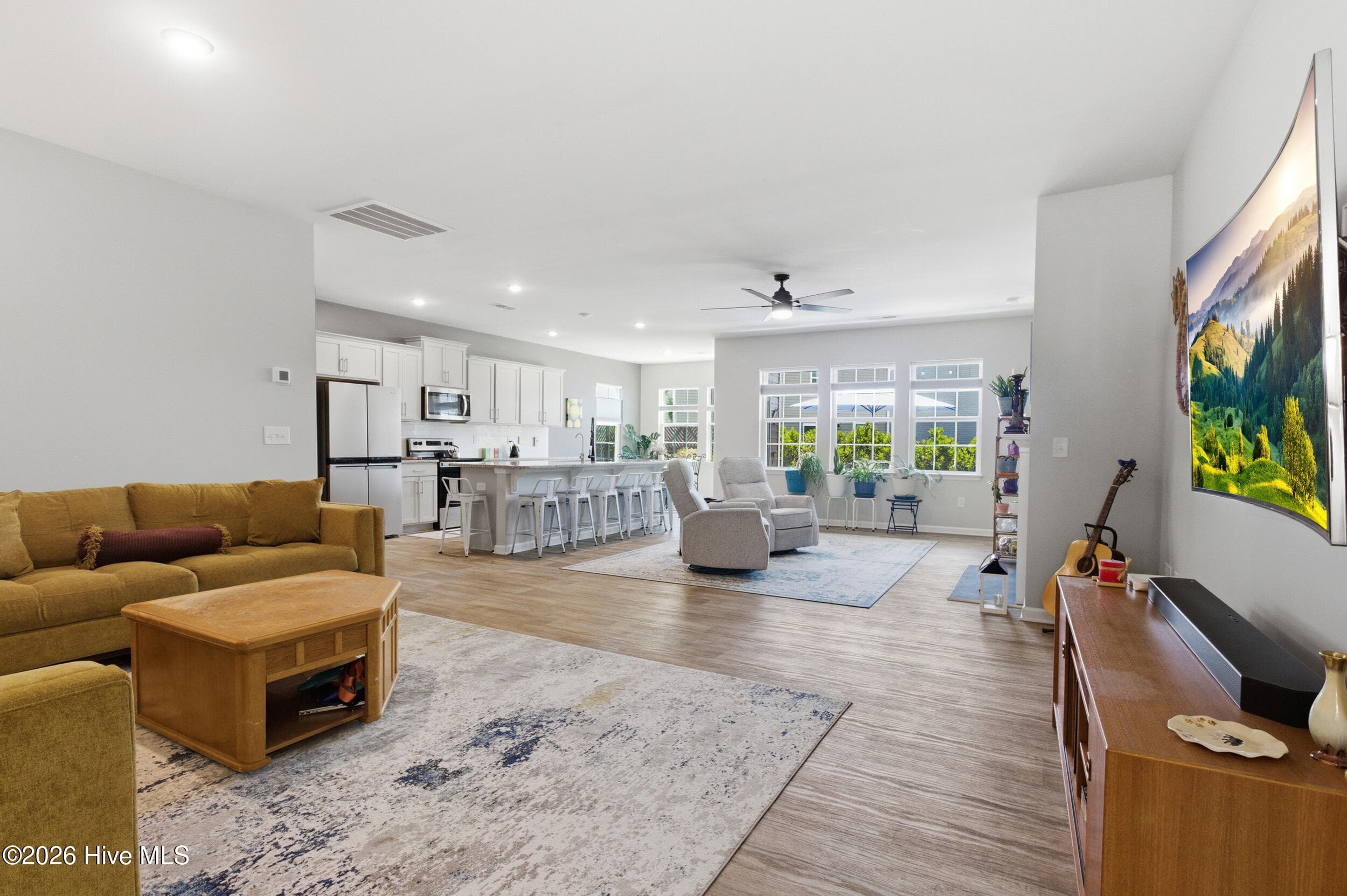 Family Room / Living Room / Kitchen - 302 Ginger Drive, New Bern, NC 28560