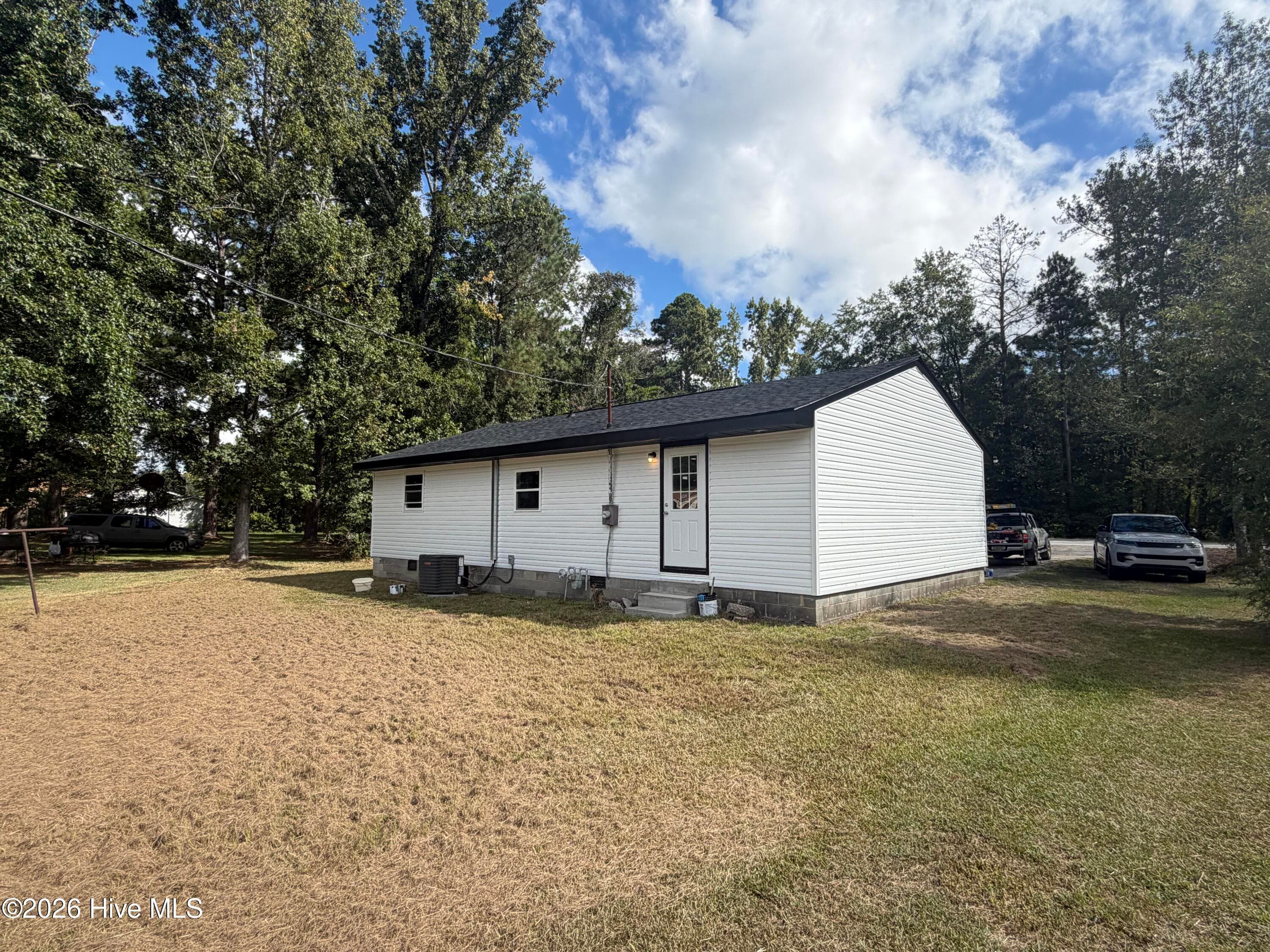 Single Family Residence at 306 Waynesboro Highway, Wrens, GA 30833, photo 14 of 17
