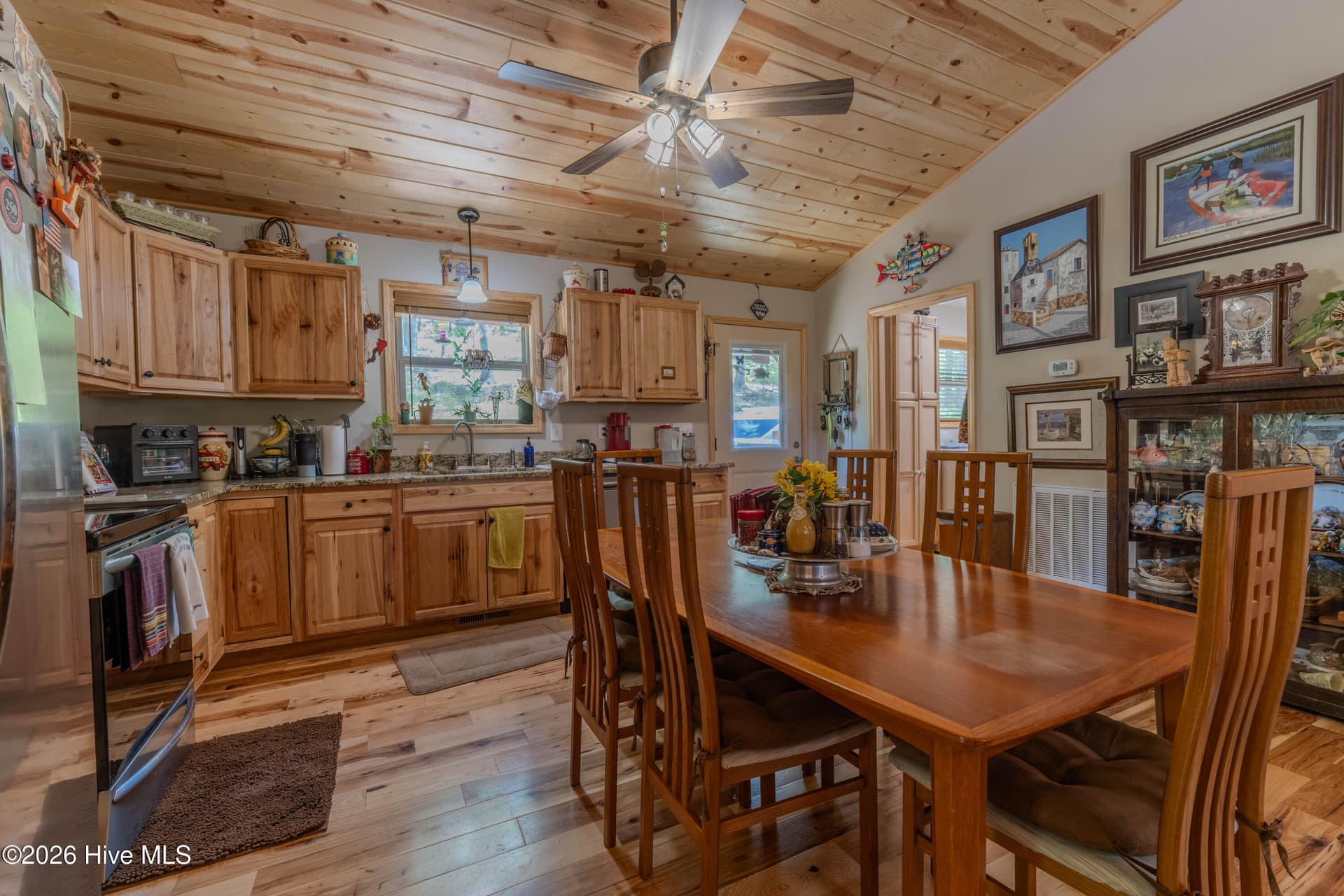Single Family Residence at 34 Hardwood Trail, Murphy, NC 28906, photo 7 of 46