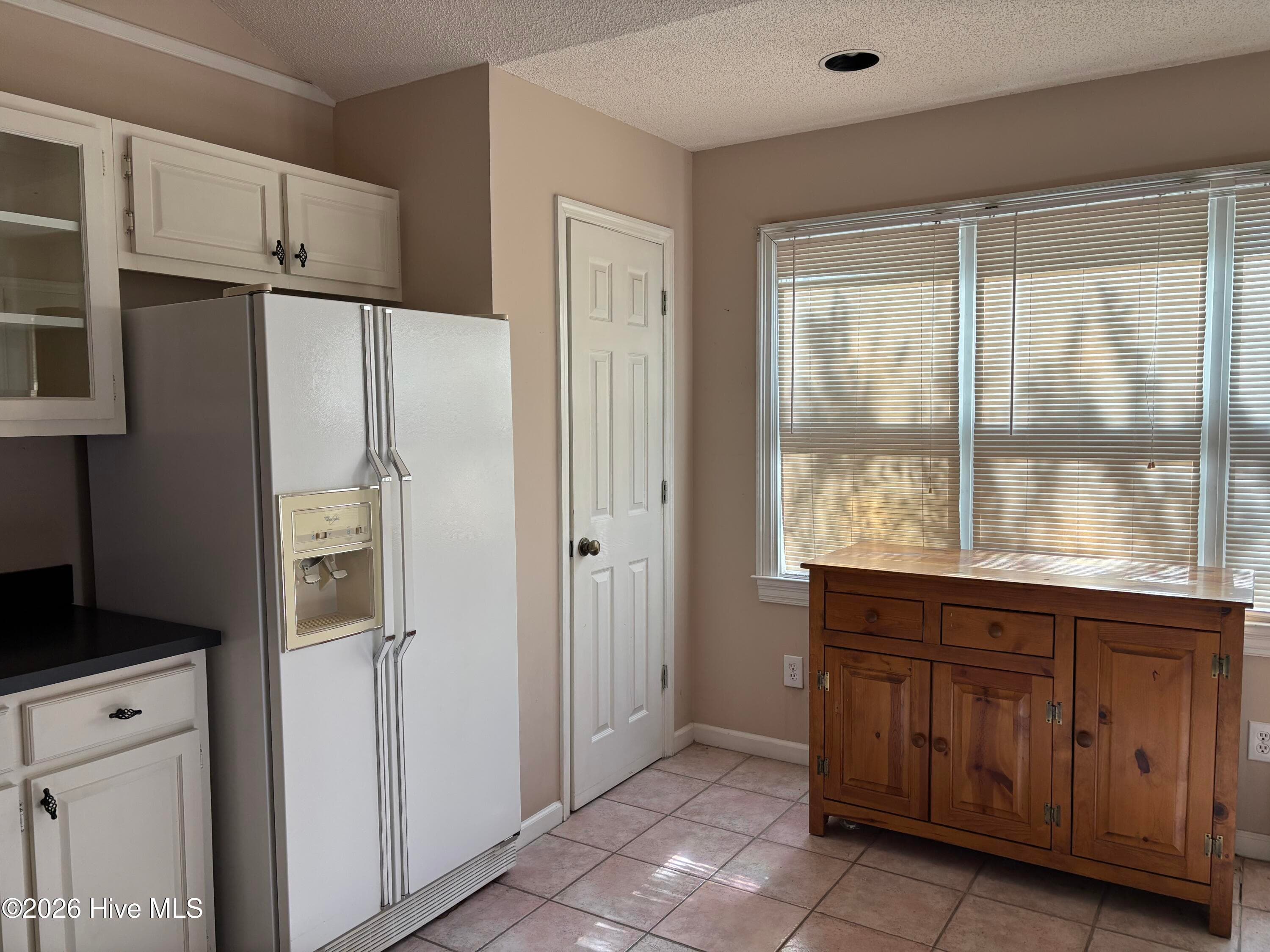 Single Family Residence at 614 Player Court, Jacksonville, NC 28540, photo 10 of 21