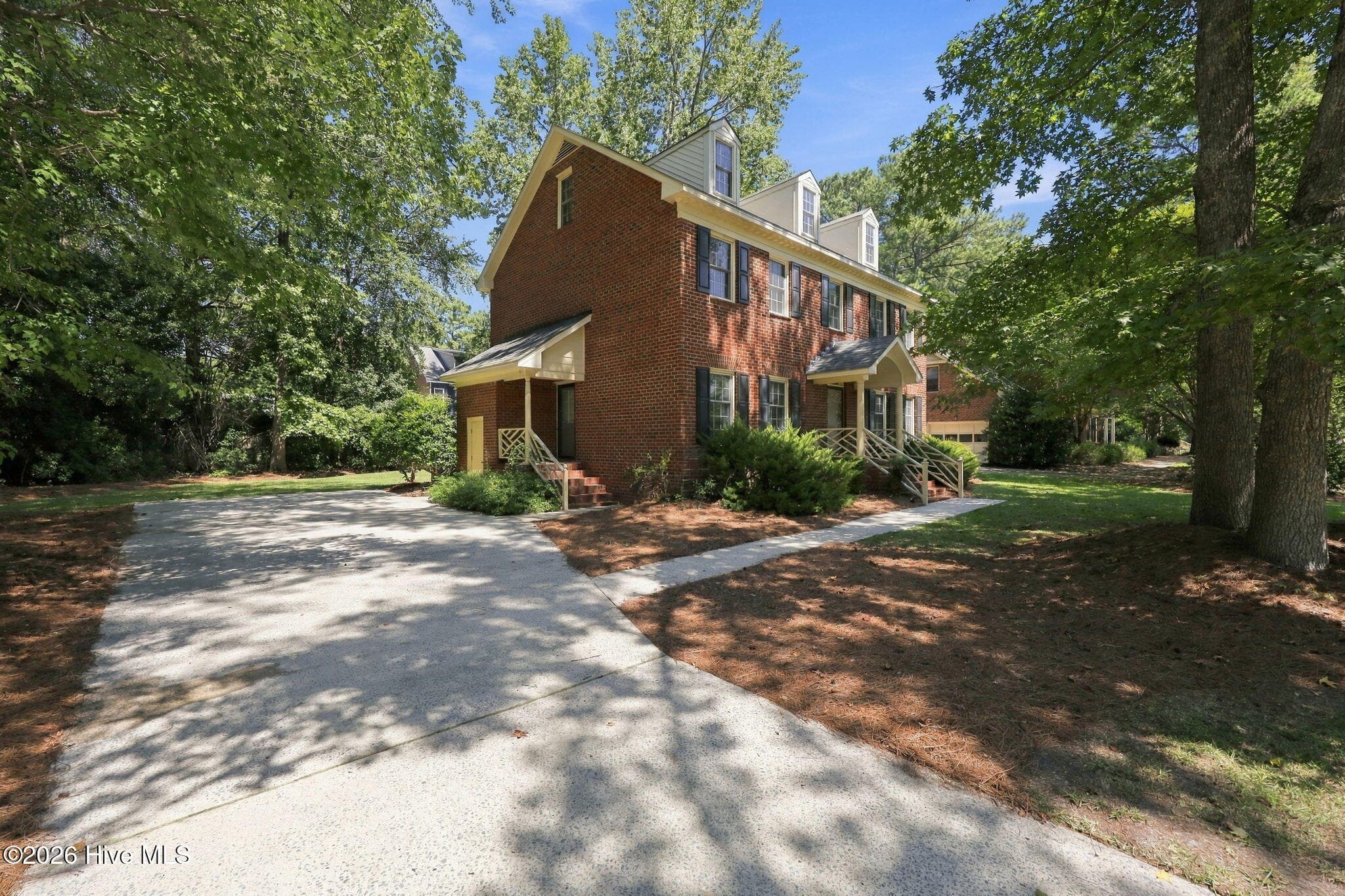 Single Family Residence at 602 Kempton Drive, Greenville, NC 27834, photo 4 of 7