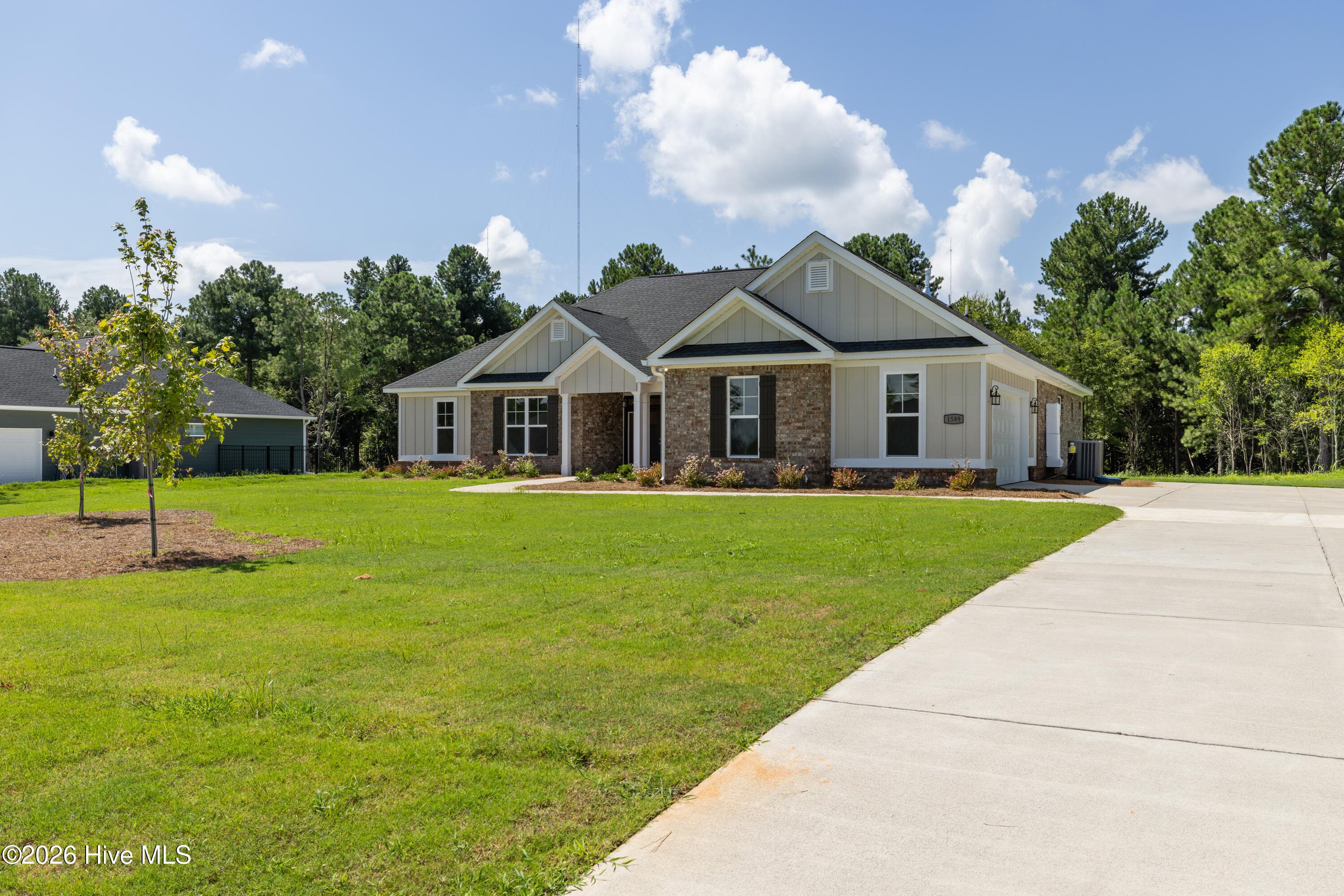 Side entry garage - 1589 Bellingham Drive, Beech Island, SC 29842