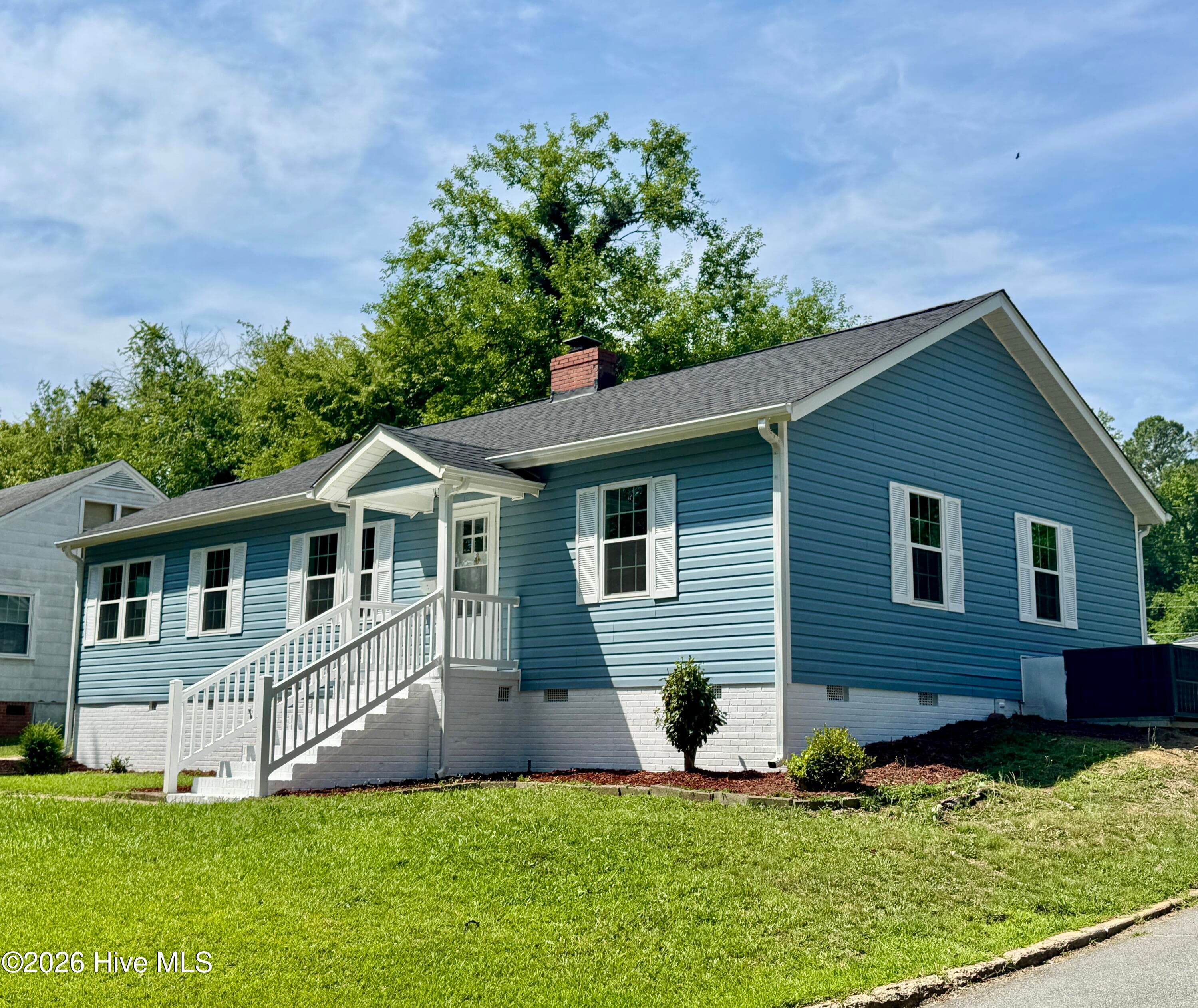 Single Family Residence at 2 Fewell Avenue, Weldon, NC 27890, photo 4 of 18