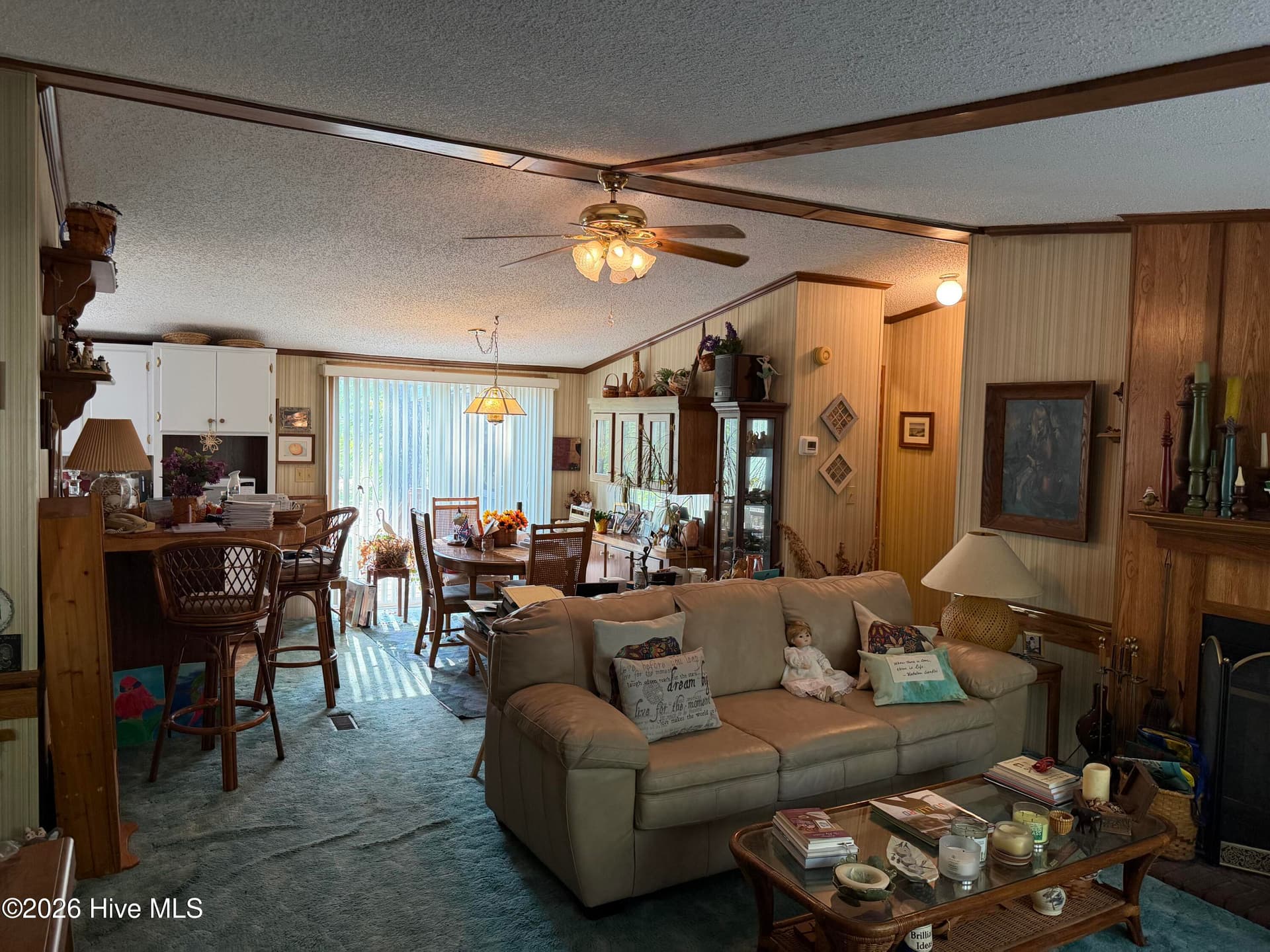 Manufactured Home at 245 Lake Drive SW, Supply, NC 28462, photo 6 of 43