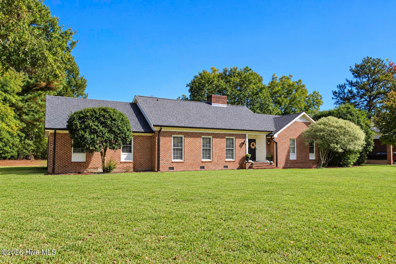 Single Family Residence at 2203 Rouse Road, Kinston, NC 28504, photo 2 of 69