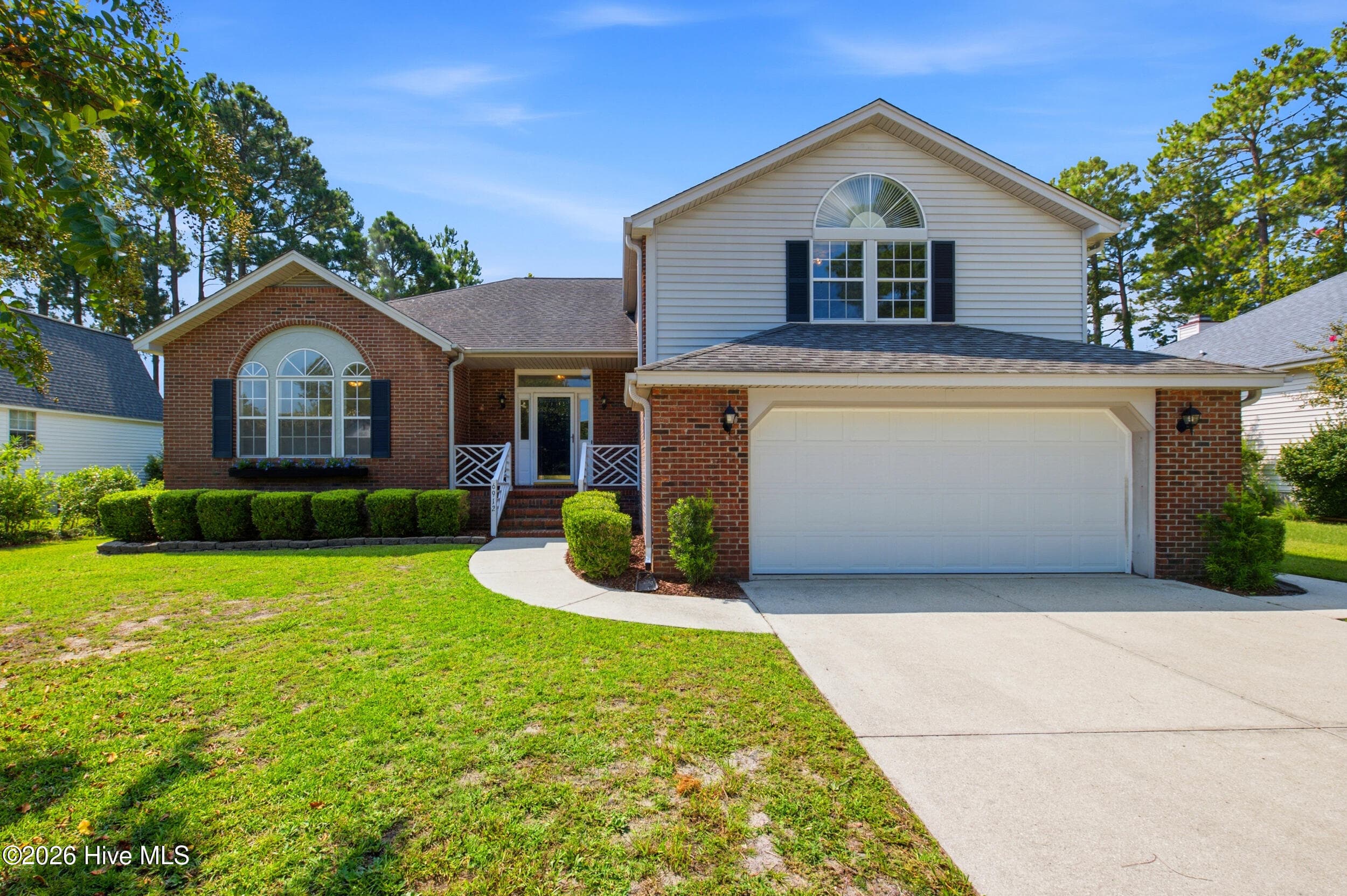 Single Family Residence at 6912 Haberdeen Drive, Wilmington, NC 28411, photo 3 of 73