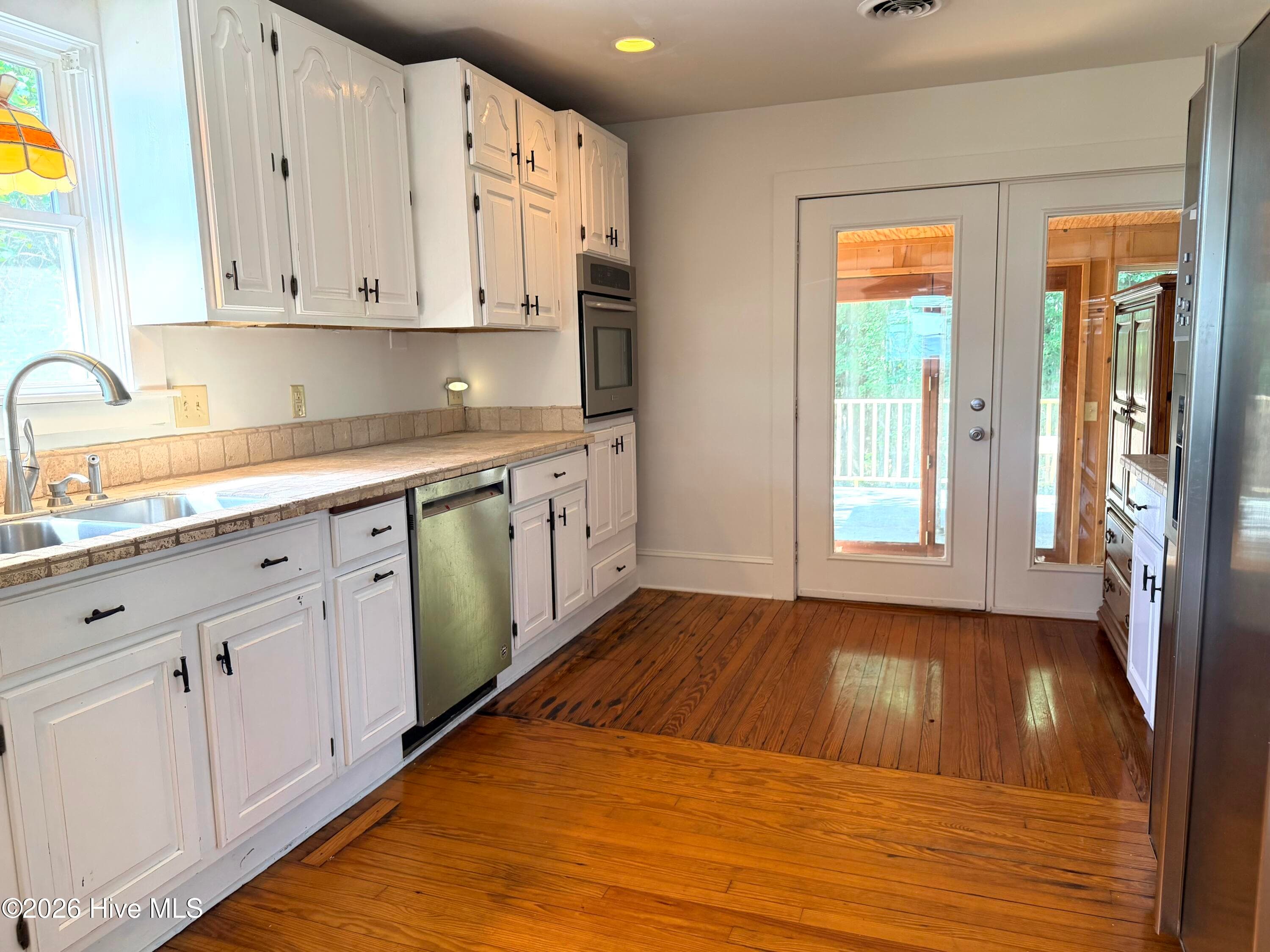 Single Family Residence at 2704 Waccamaw Shores Road, Lake Waccamaw, NC 28450, photo 17 of 56