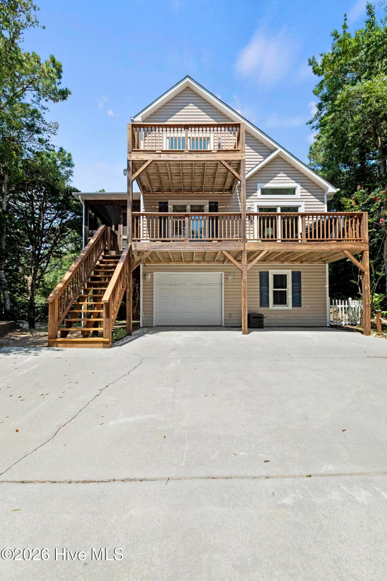 Single Family Residence at 9258 Osprey Ridge Drive, Emerald Isle, NC 28594, photo 42 of 49