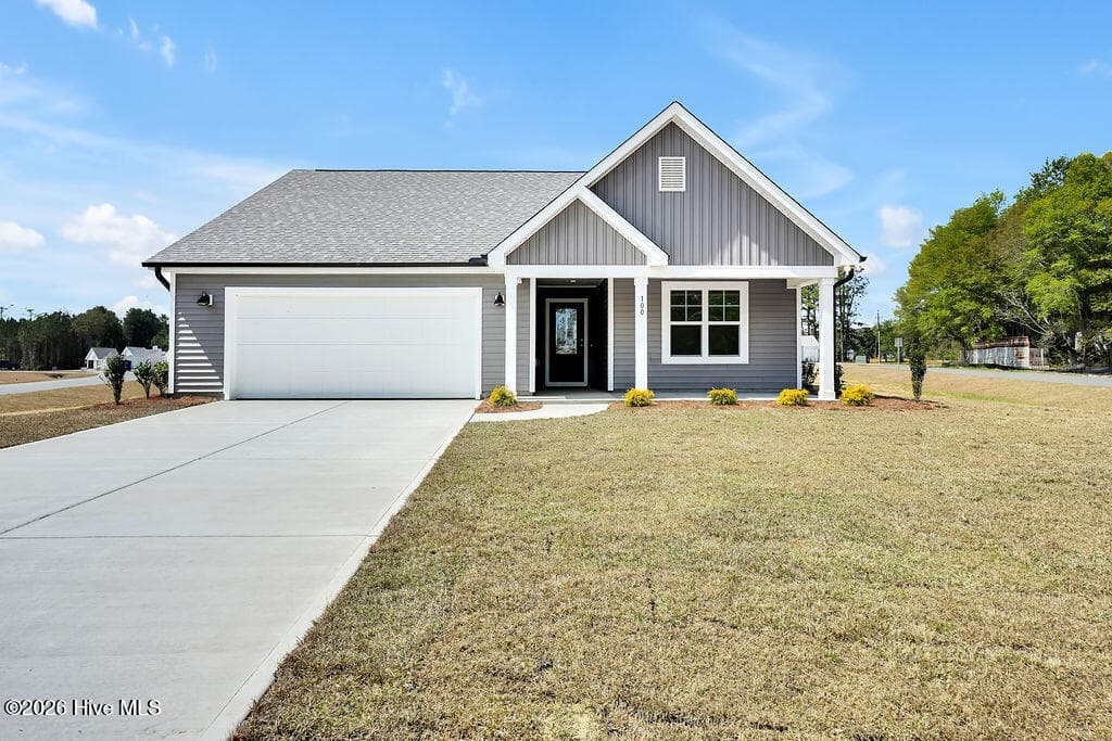 403 Alice Lane, Burgaw, NC 28425