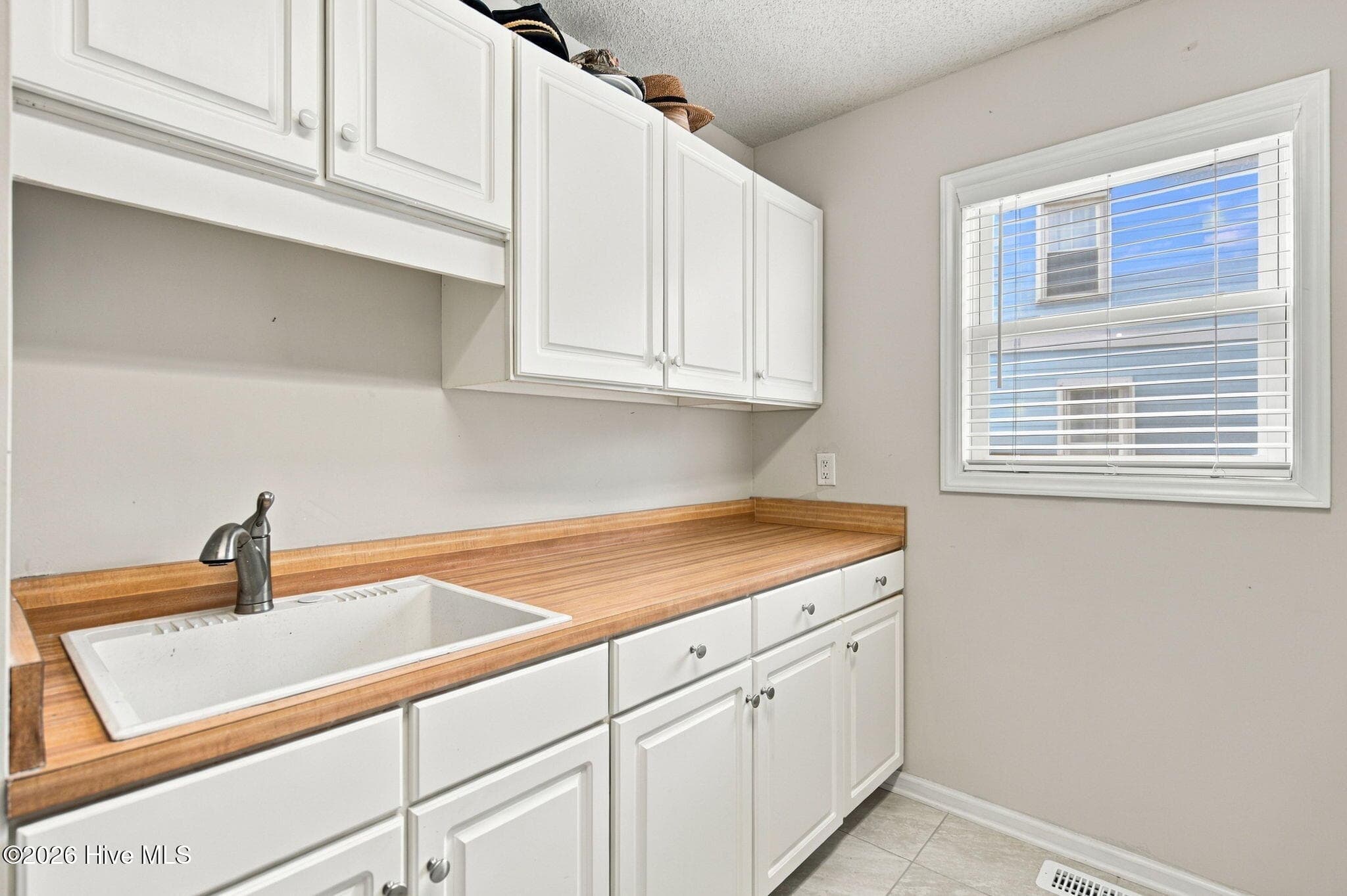 Single Family Residence at 720 Fort Fisher Boulevard S, Kure Beach, NC 28449, photo 27 of 145