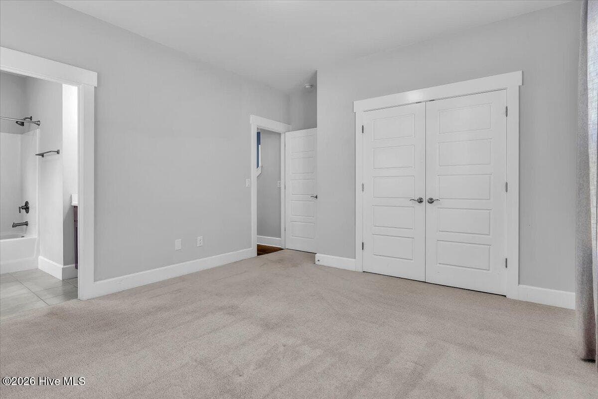Single Family Residence at 504 Beaumont Oaks Drive, Wilmington, NC 28411, photo 25 of 83