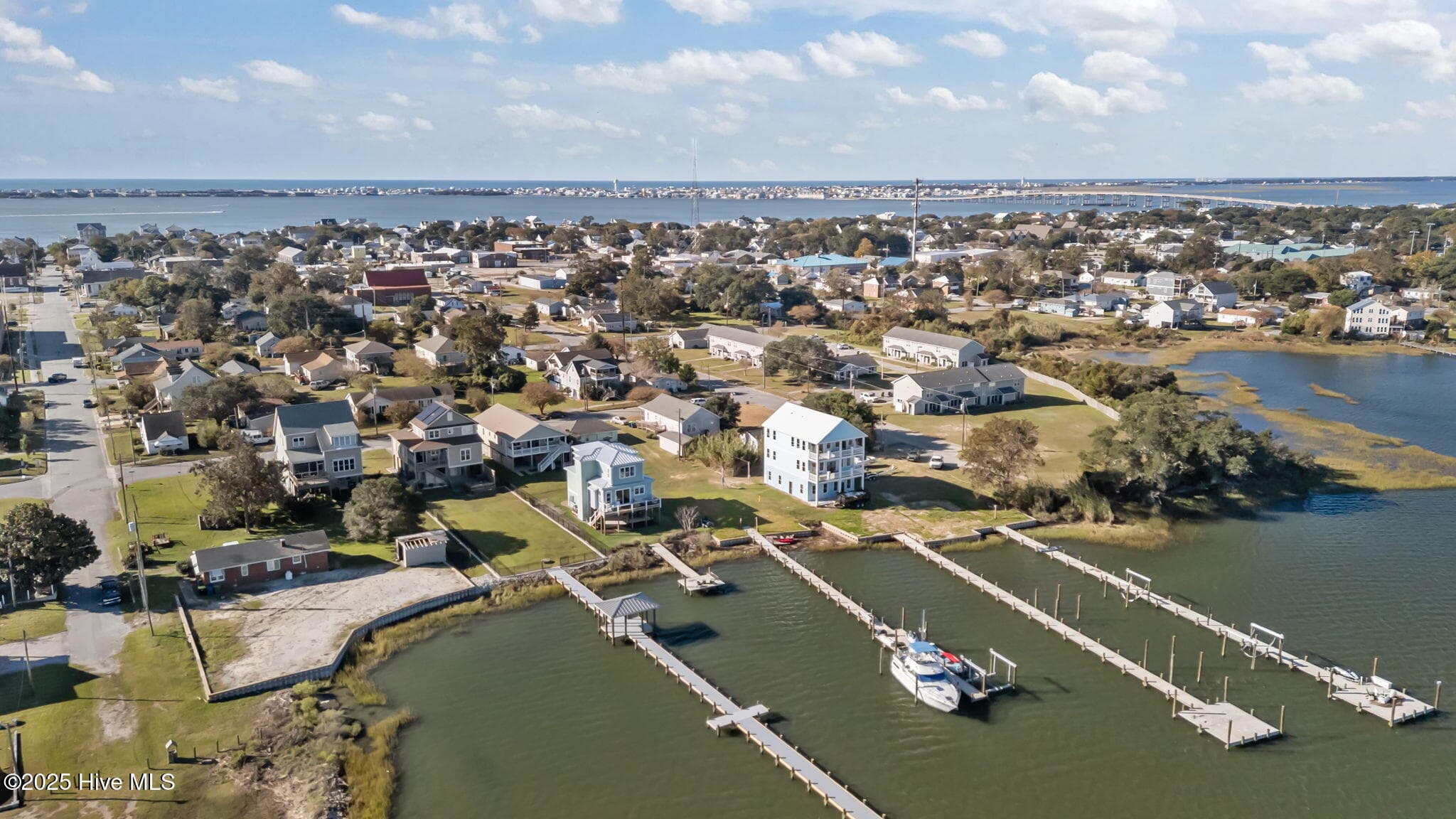 1208 1/2 Avery Street, Morehead City, NC 28557