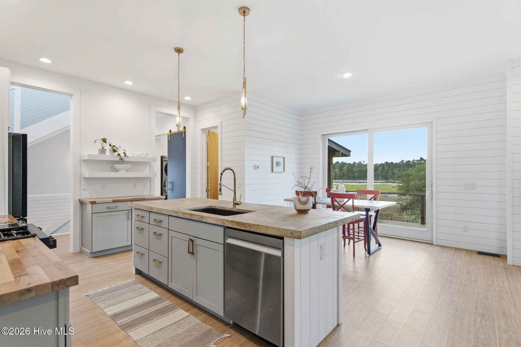 Single Family Residence at 9202 River Road, Wilmington, NC 28412, photo 17 of 77