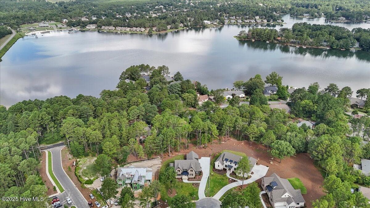 Single Family Residence at 315 Sloan Lane, Pinehurst, NC 28374, photo 15 of 131