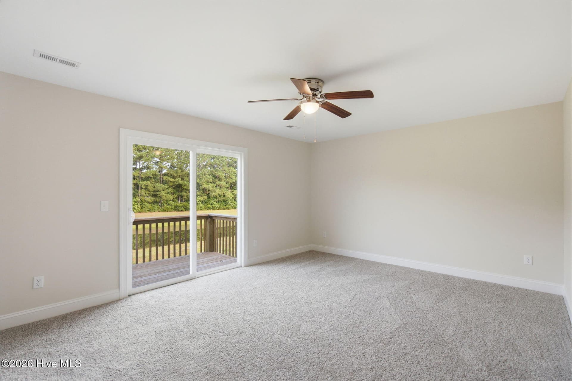 Townhouse at 221 Sandy Cove Lane, Sneads Ferry, NC 28460, photo 18 of 28