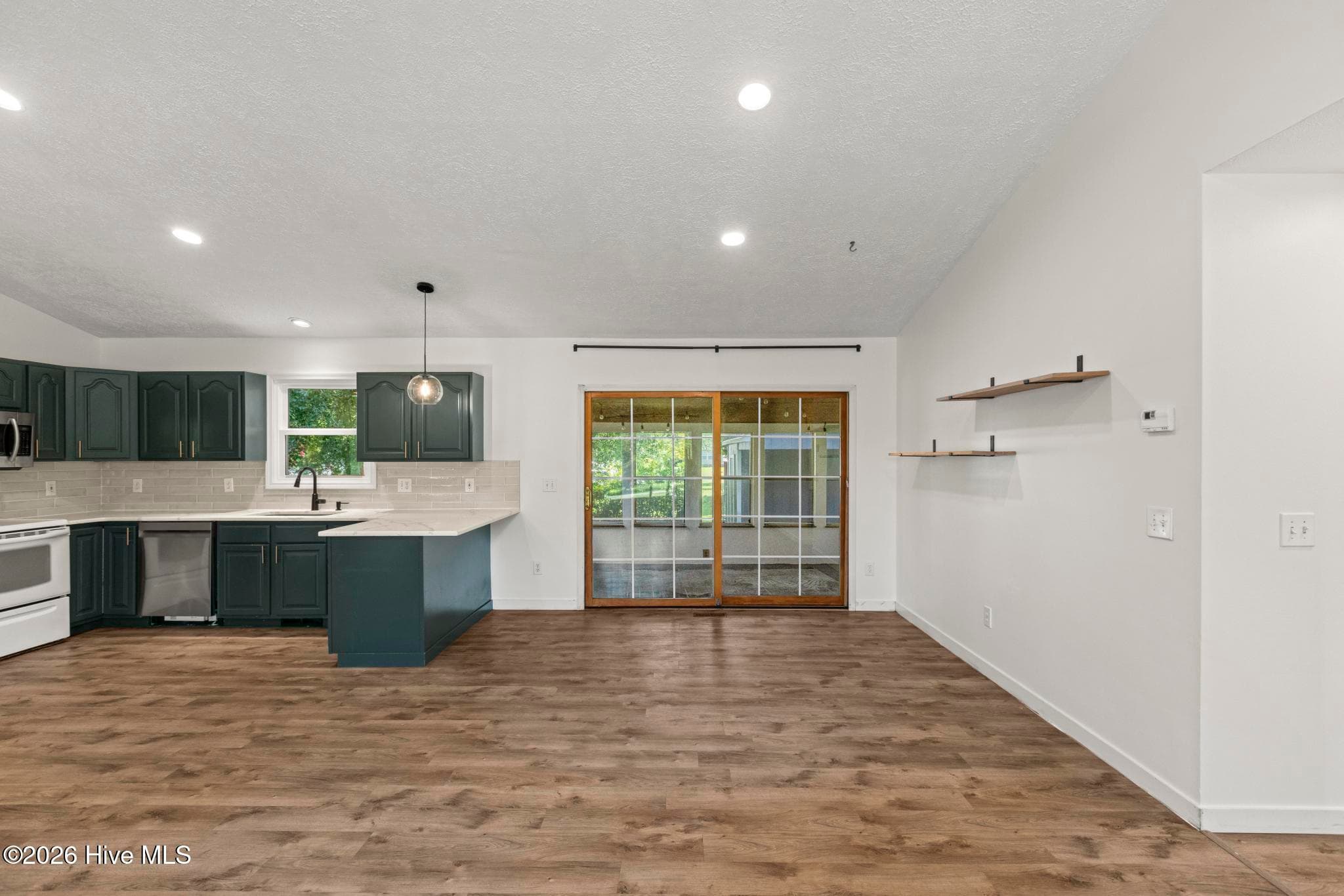Single Family Residence at 1815 Watts Landing Road, Hampstead, NC 28443, photo 15 of 34