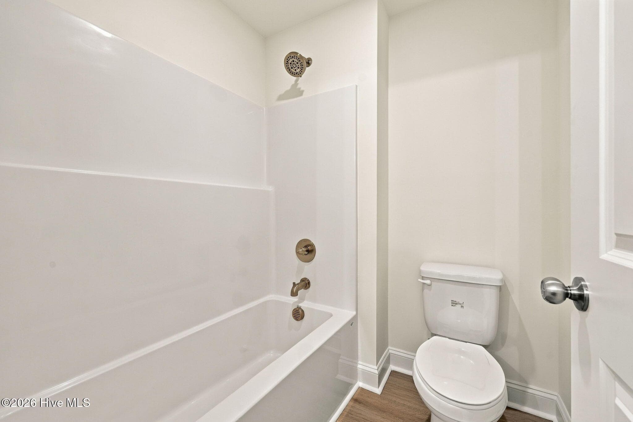 Upstairs Guest Bath - 510 Amersham Road, Carthage, NC 28327