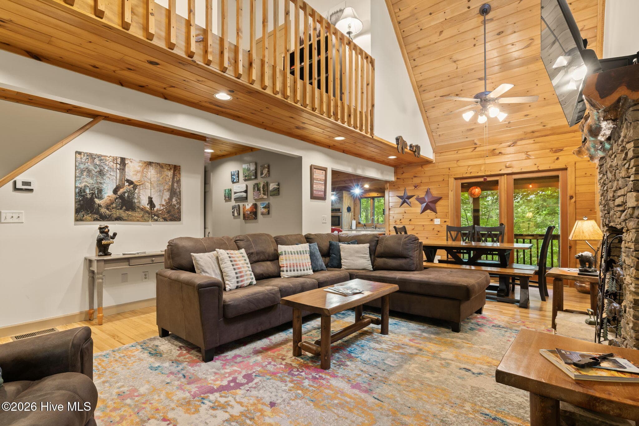 Single Family Residence at 398 Mountain Tops Circle, Blue Ridge, GA 30513, photo 5 of 63