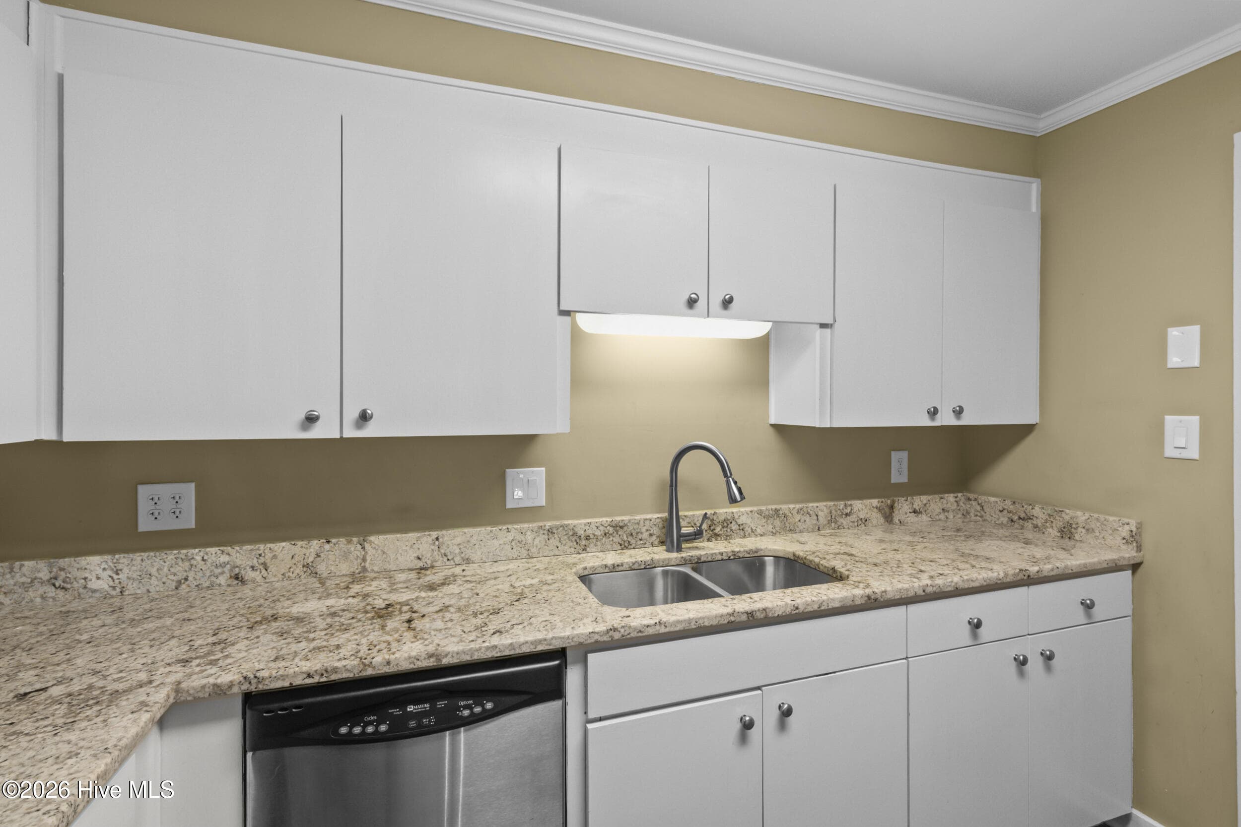 Kitchen - 5 Batts Hill Road, New Bern, NC 28562