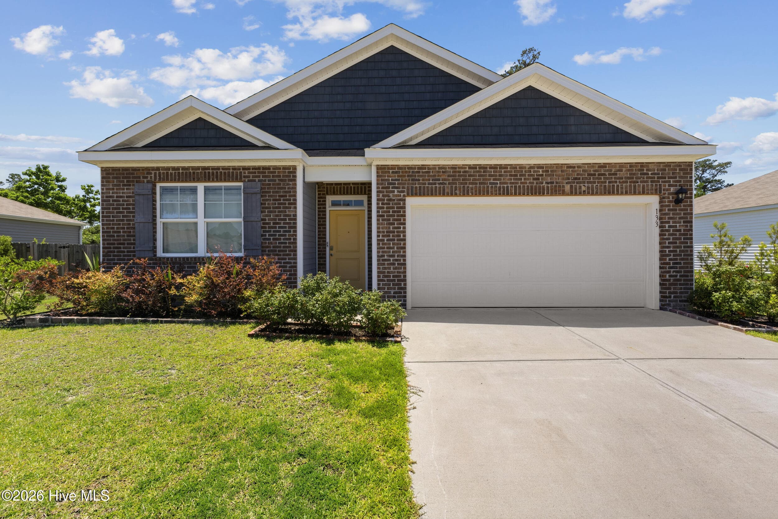 Single Family Residence at 133 Tributary Circle, Wilmington, NC 28401, photo 4 of 30