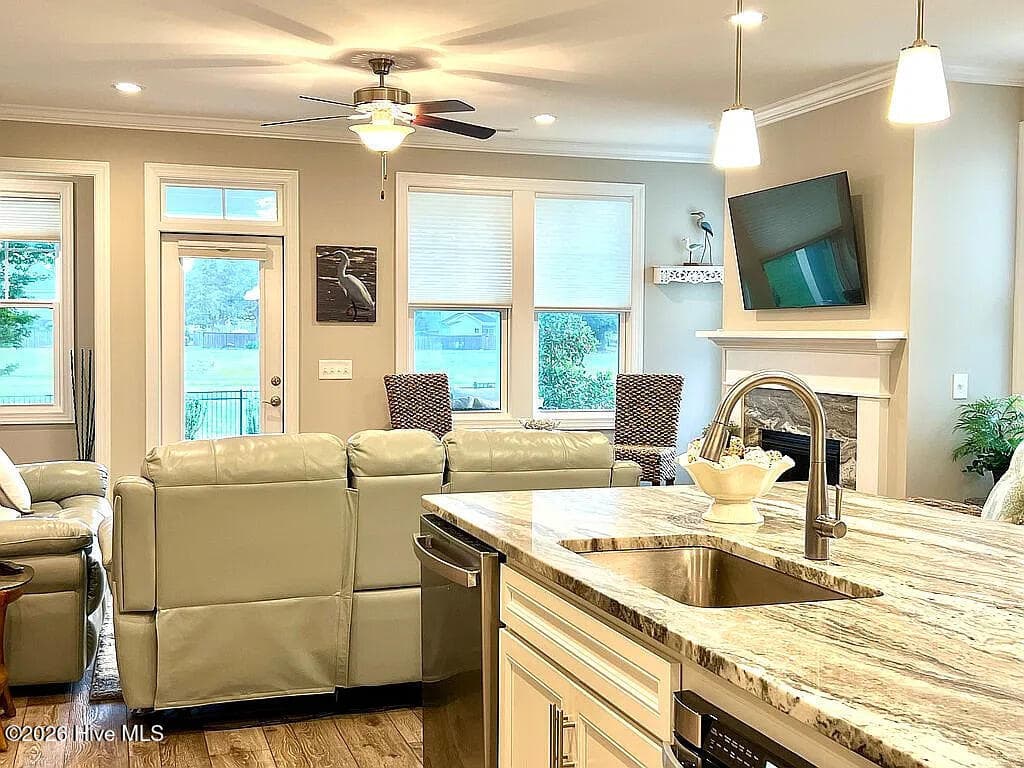 Single Family Residence at 106 Sailor Sky Way, Hampstead, NC 28443, photo 9 of 31