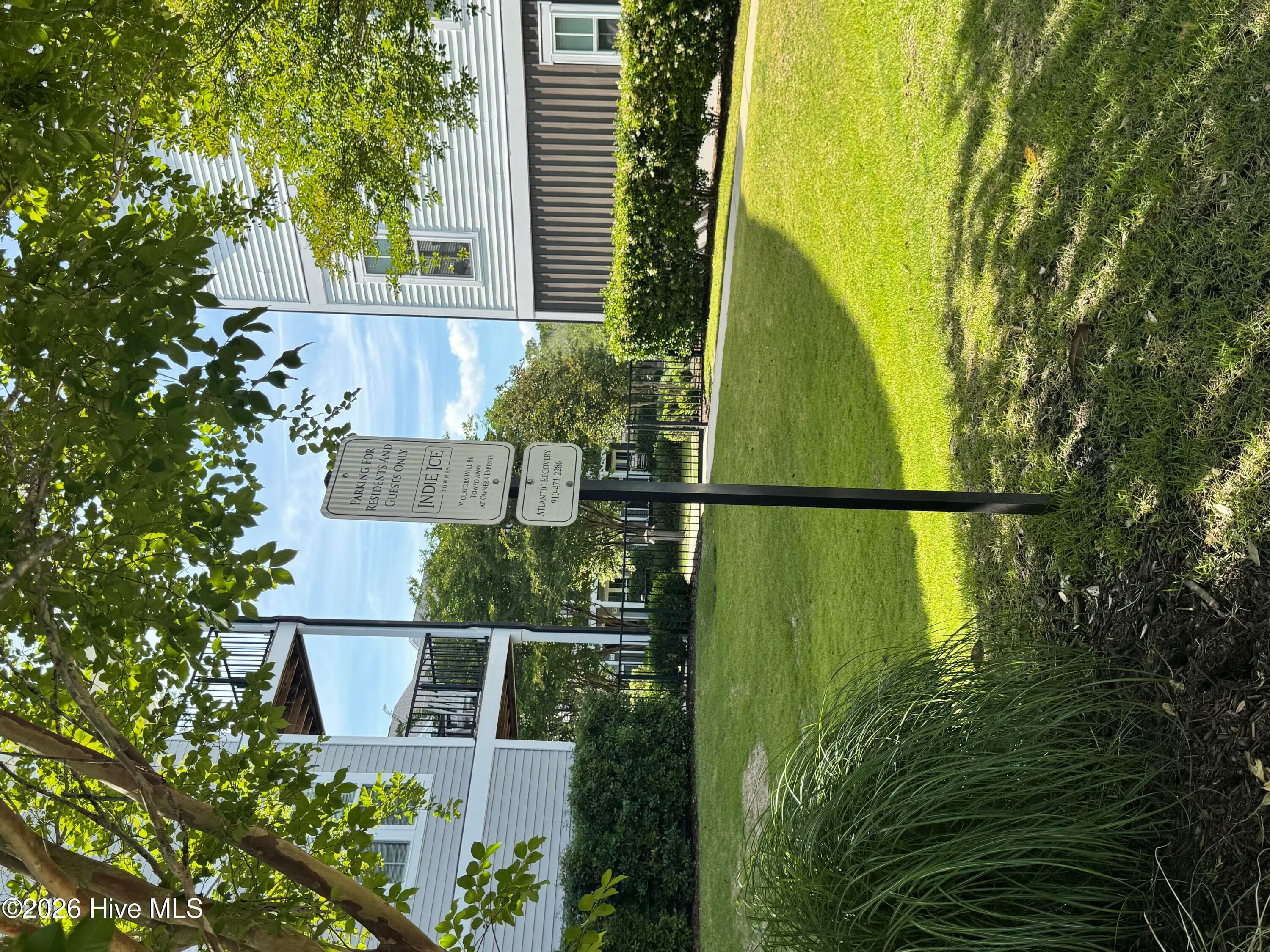 Townhouse at 315 Hendrix Lane, Wilmington, NC 28401, photo 2 of 6