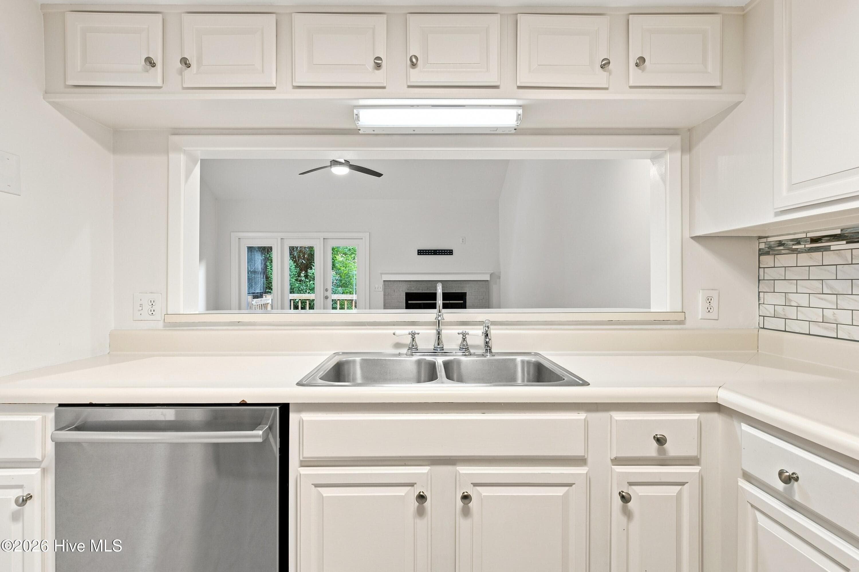 Townhouse at 1800 Eastwood Road Apt 253, Wilmington, NC 28403, photo 16 of 43
