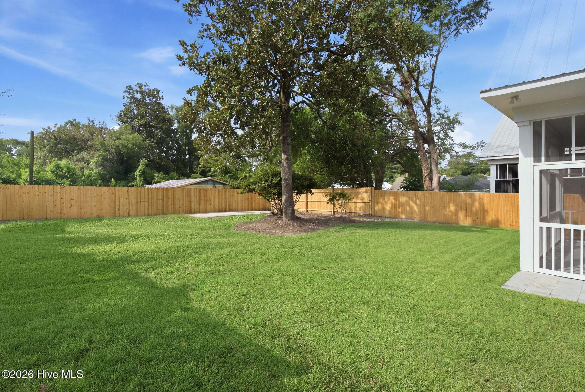 Single Family Residence at 512 Queen Street, Wilmington, NC 28401, photo 84 of 95