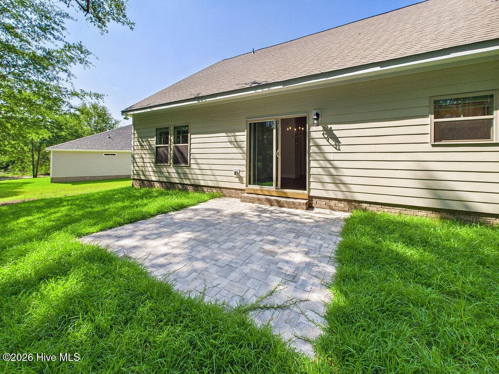 TELLURIDE LOT 06 - "Colston" - 229 Telluride Court, Aberdeen, NC 28315