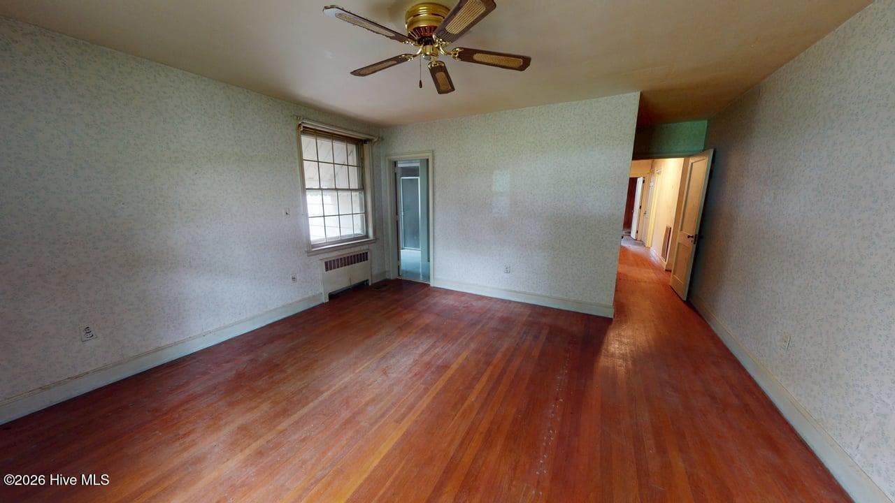 Single Family Residence at 808 W South Street W, Ahoskie, NC 27910, photo 23 of 50