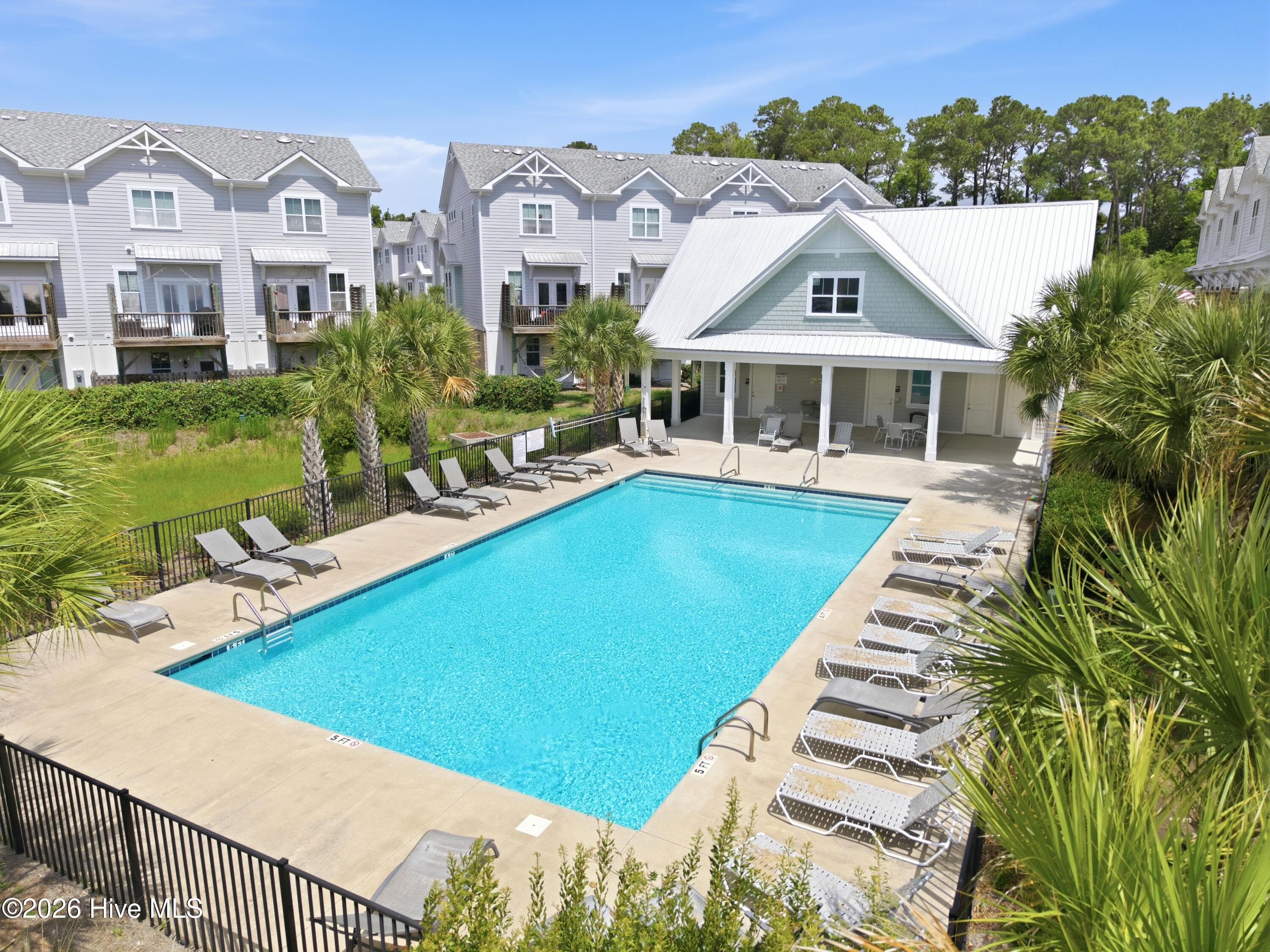 Townhouse at 1810 Bungalow Row, Wilmington, NC 28409, photo 40 of 53