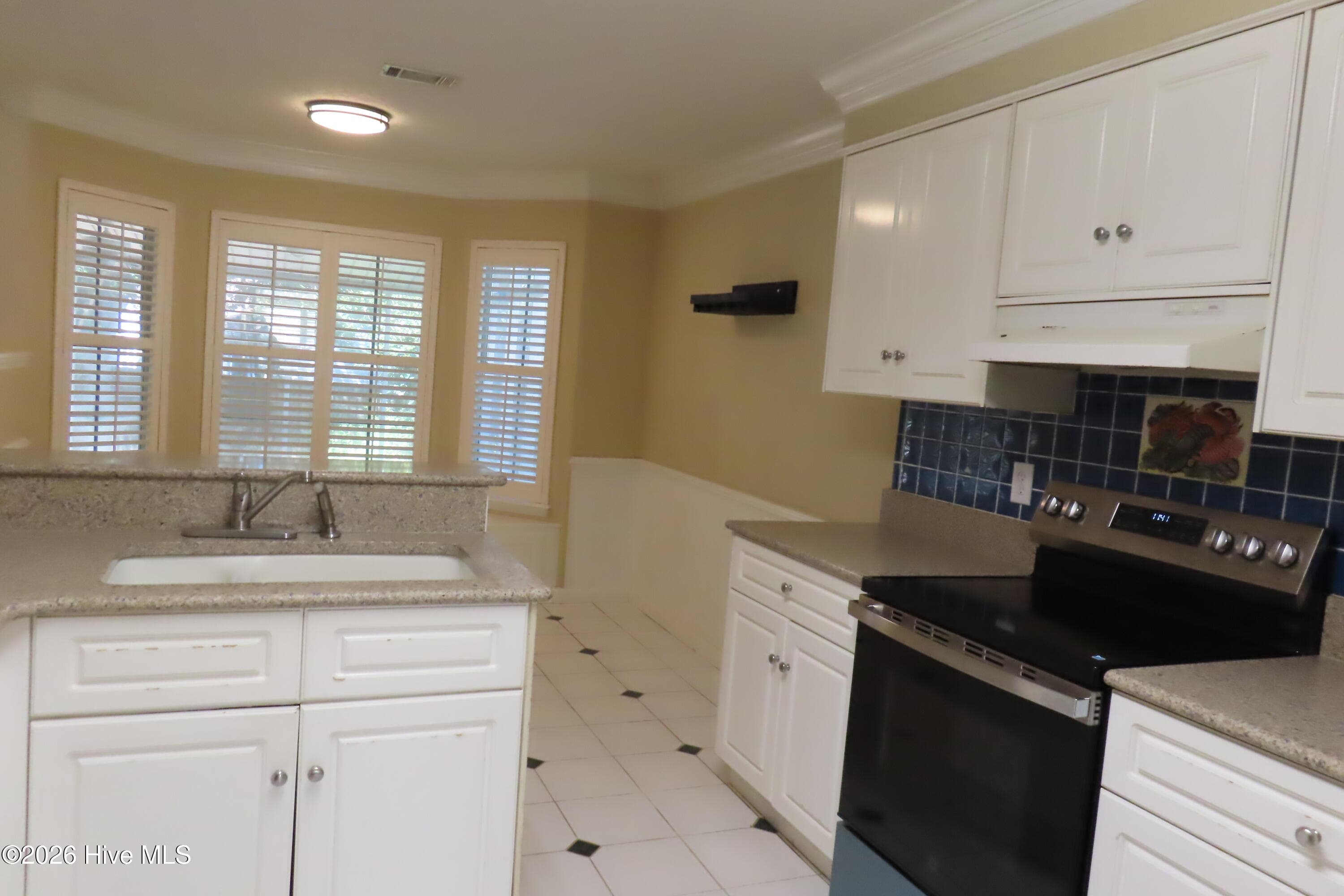 Kitchen - 492 Granite Point, Augusta, GA 30907