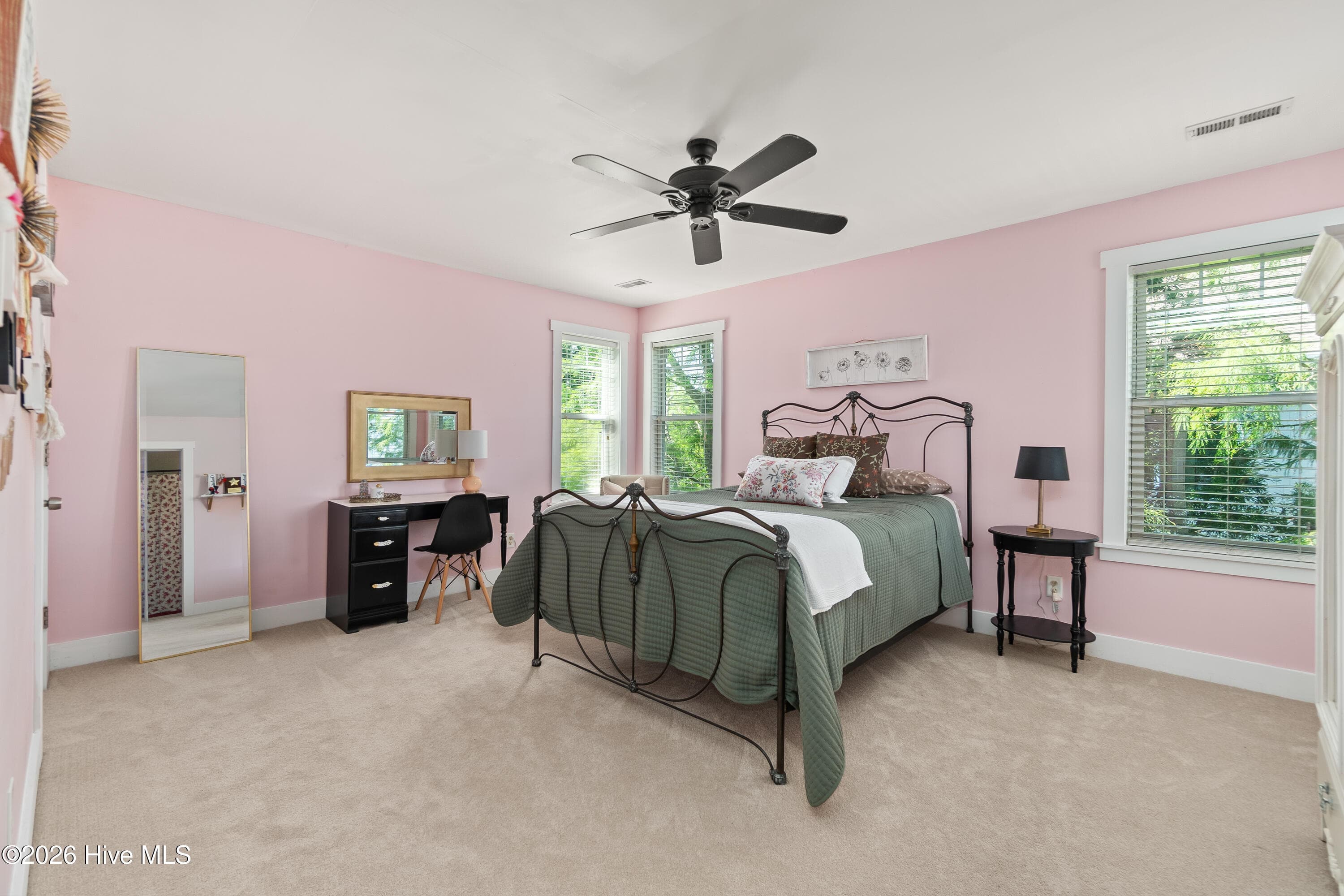 Single Family Residence at 178 Mariners Way, Moyock, NC 27958, photo 2 of 6