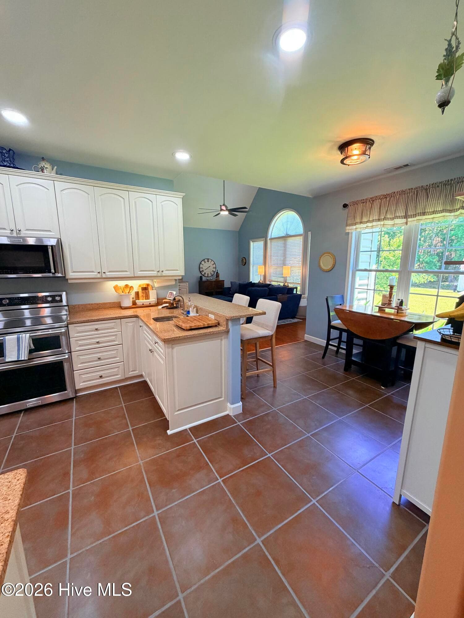 Kitchen has new kitchenaide appilances - 1926 Snowy Egret Drive, Morehead City, NC 28557