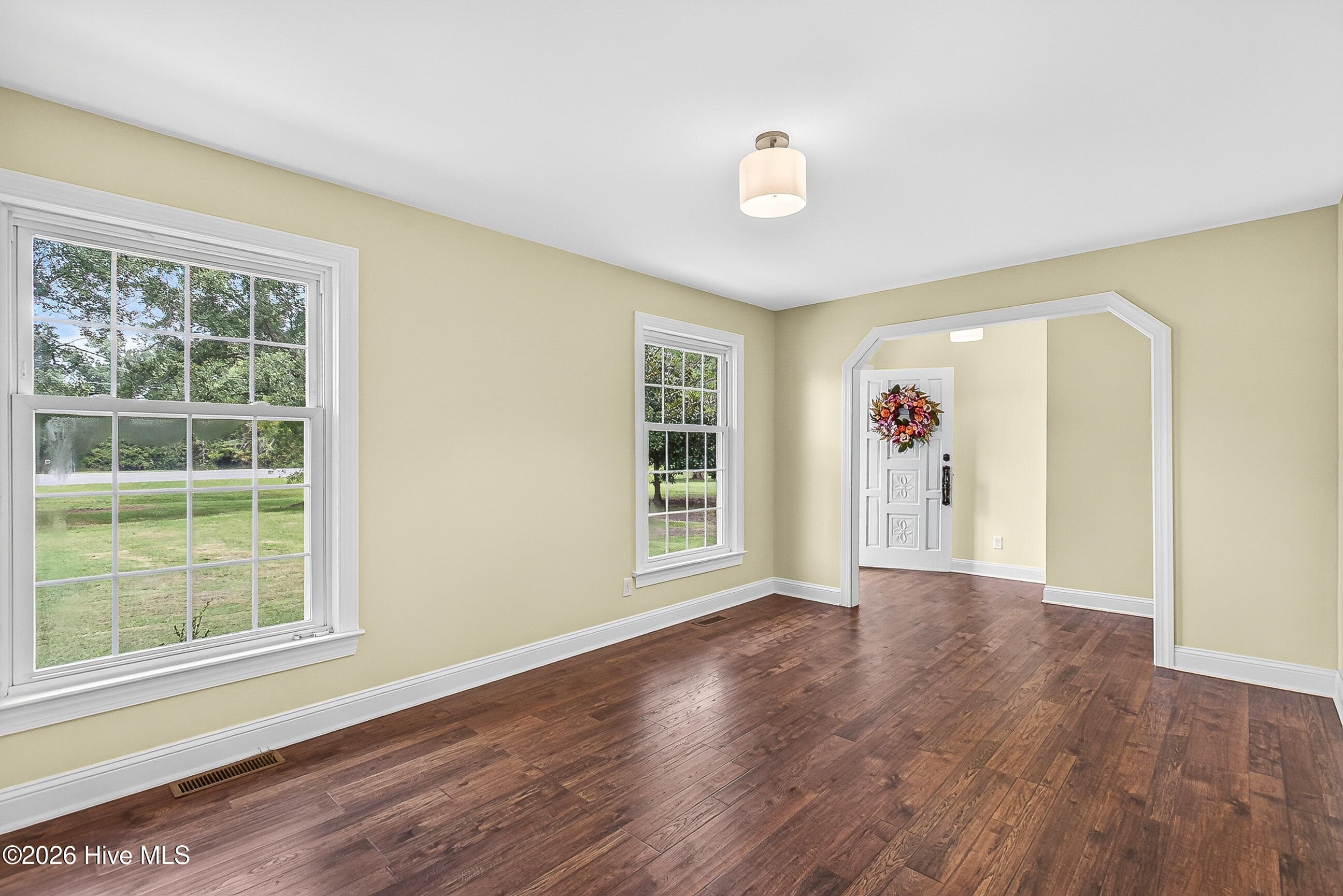 Single Family Residence at 154 NW Bridge Road, Jacksonville, NC 28540, photo 2 of 2