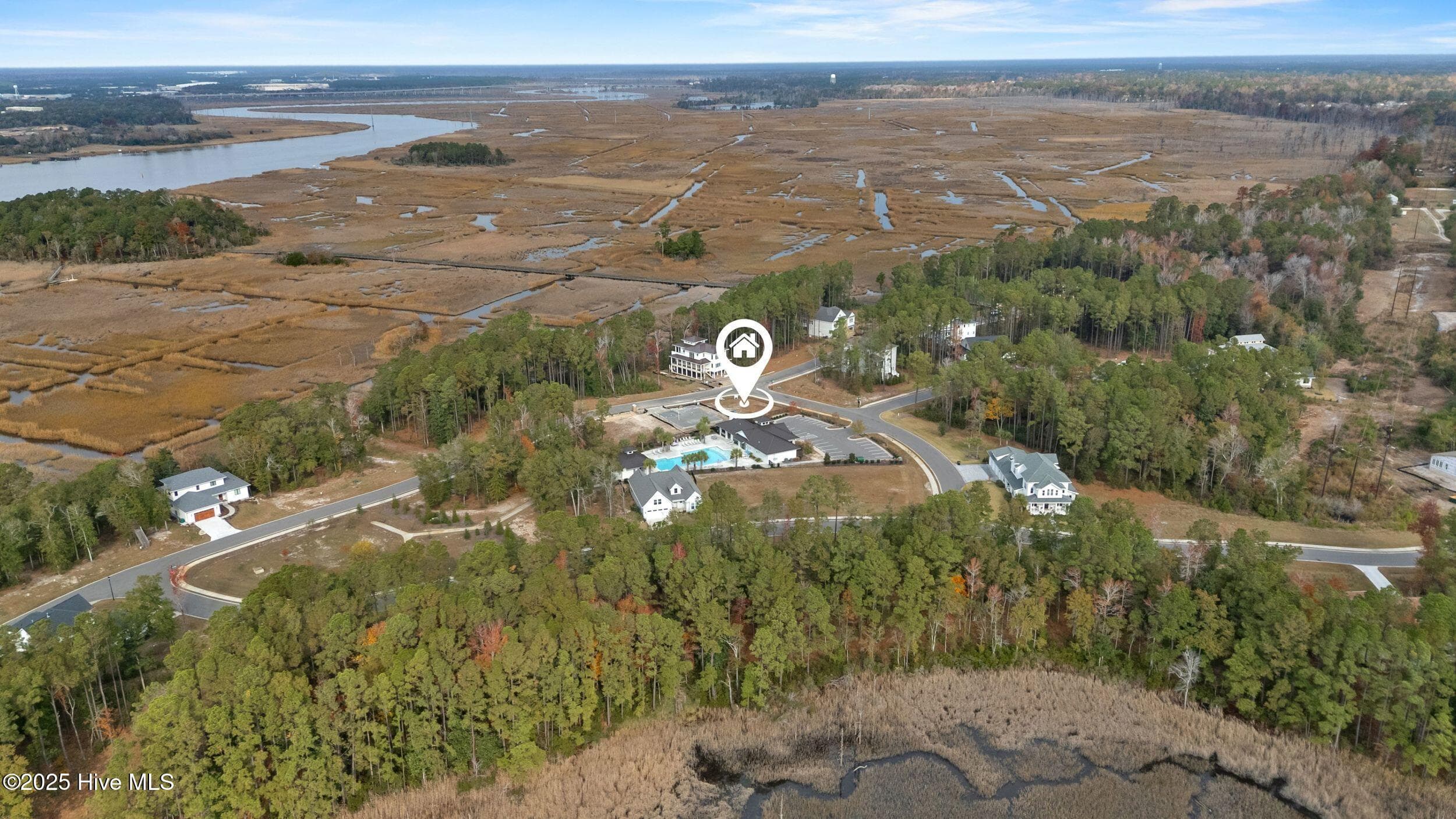 Great location - Right near Cape Fear River, Downtown Wilmington, and the Airport - 1556 Riverview Terrace, Wilmington, NC 28401