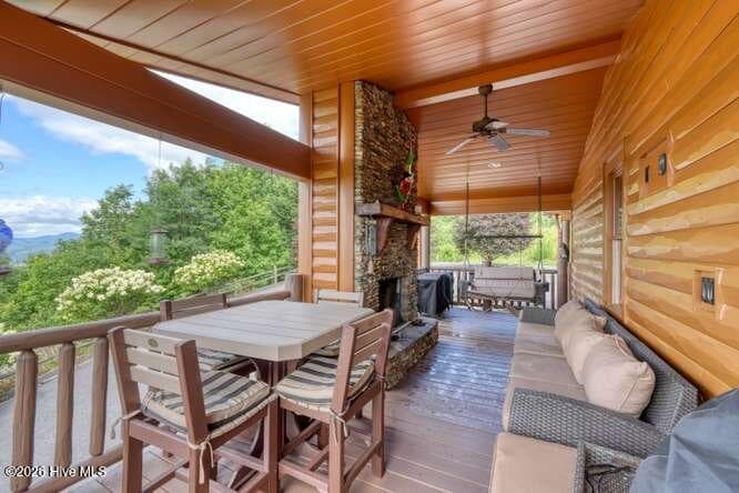 Single Family Residence at 628 Madison Lane, Brasstown, NC 28902, photo 4 of 7