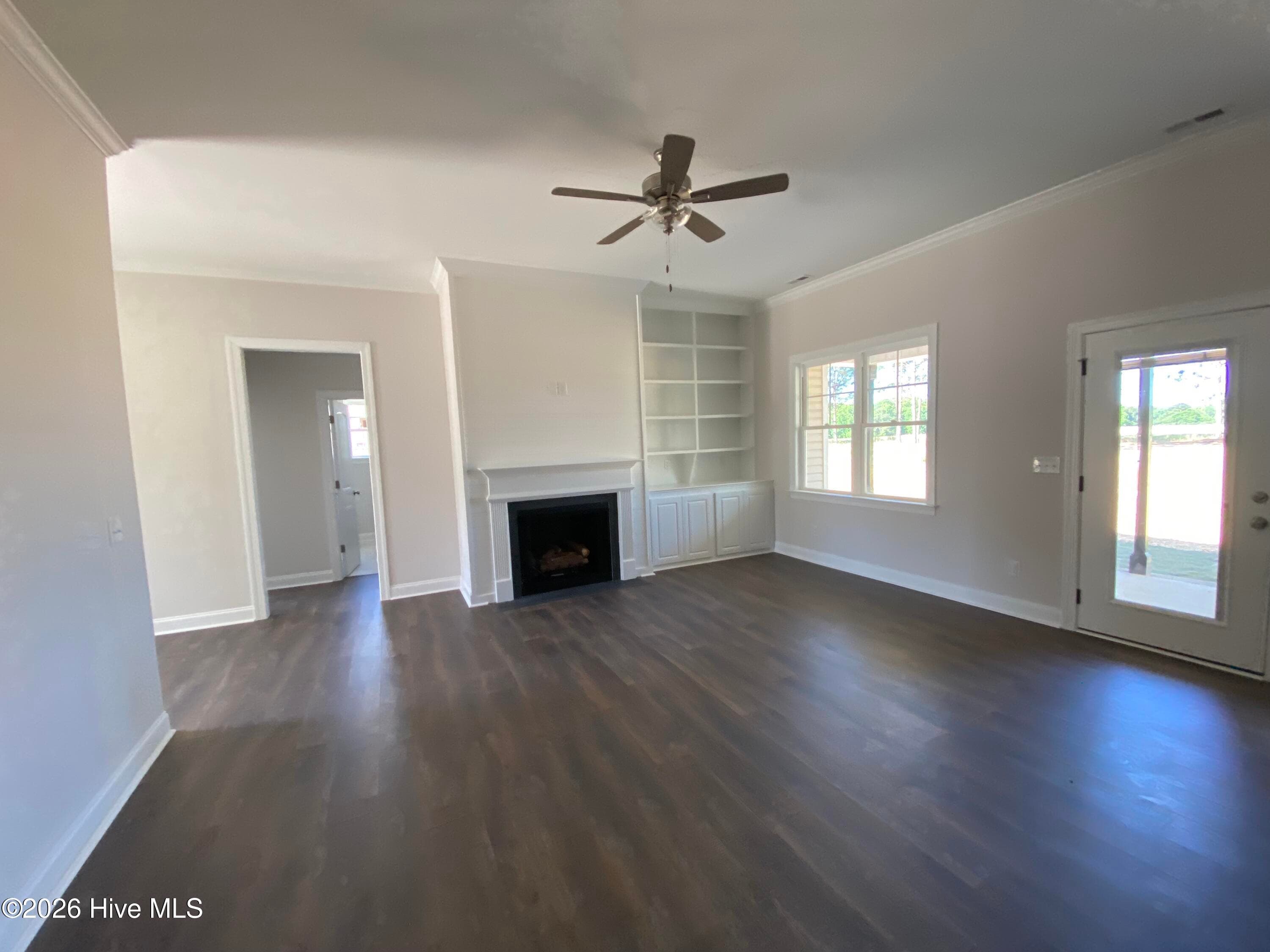 Single Family Residence at 117 N Rabbit Run Drive, Smithfield, NC 27577, photo 3 of 9