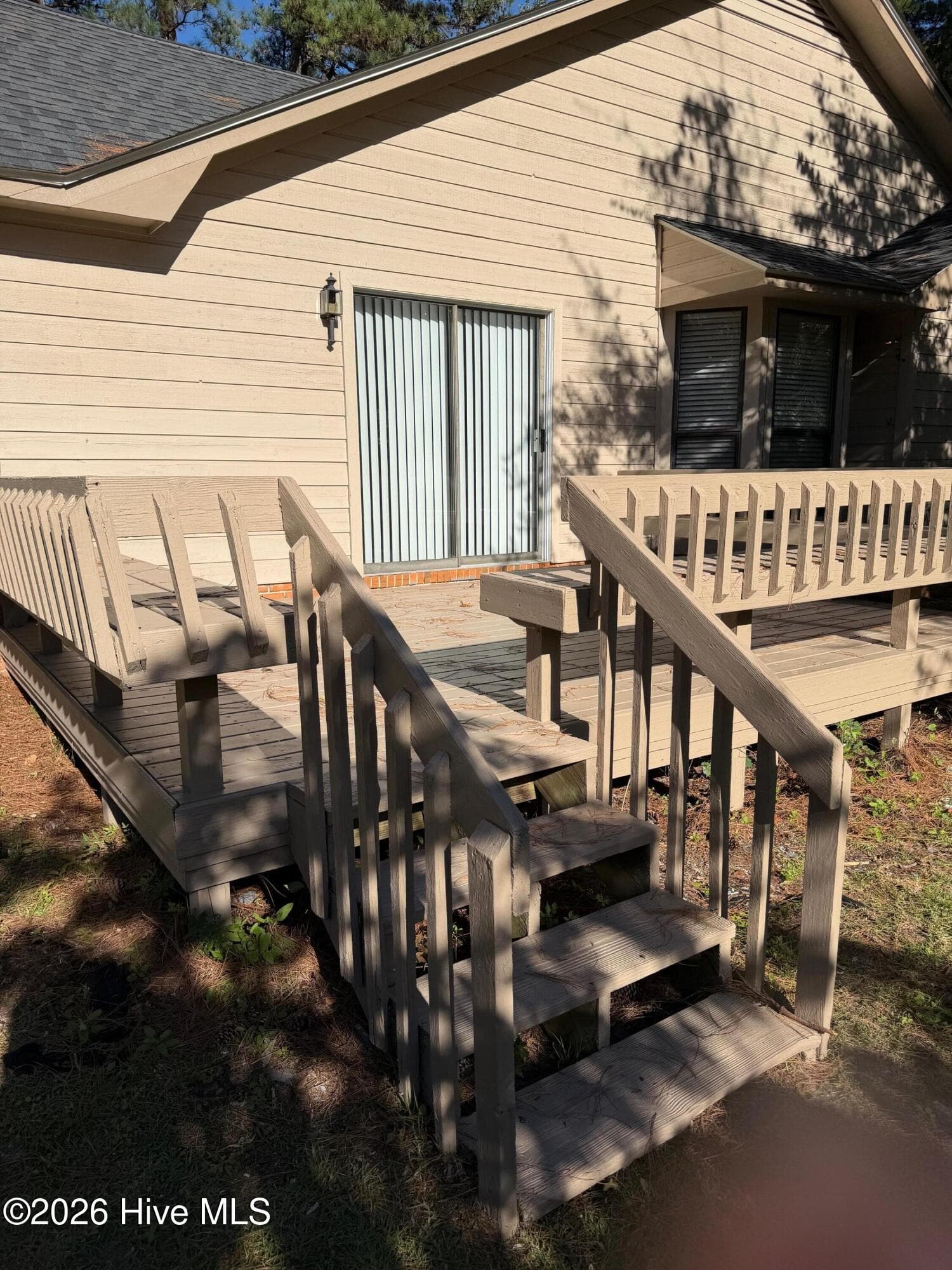 Single Family Residence at 7012 N Northbend Road, Wilmington, NC 28411, photo 6 of 35
