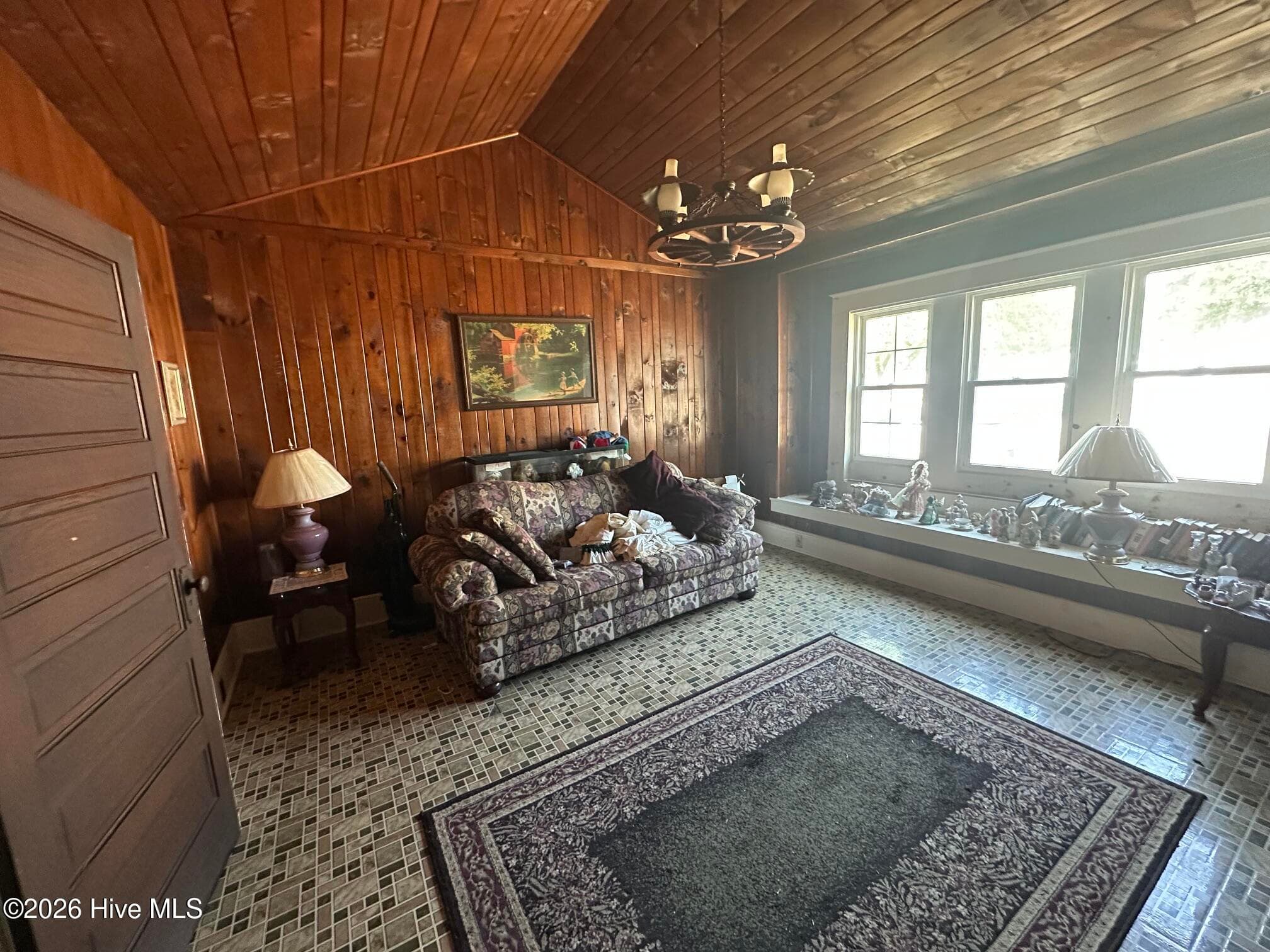 Single Family Residence at 302 N Marlboro Street, McColl, SC 29570, photo 6 of 10
