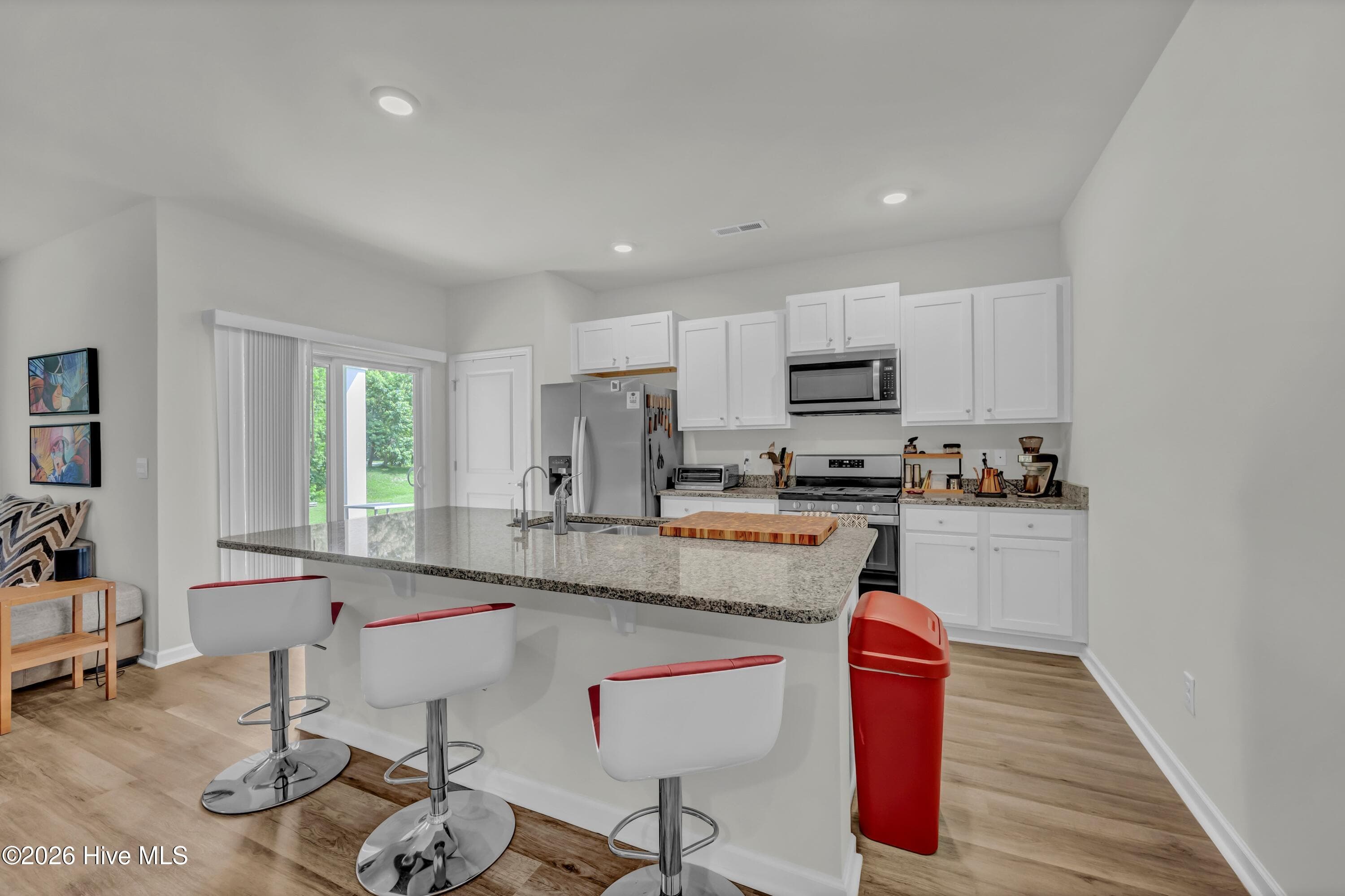 Single Family Residence at 321 Tributary Circle, Wilmington, NC 28401, photo 5 of 27