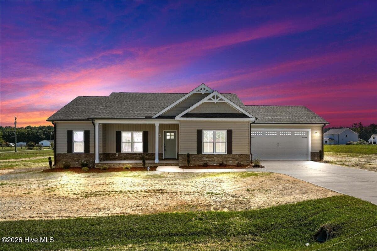 Single Family Residence at 31 Pendergrass Drive, Princeton, NC 27569, photo 14 of 135