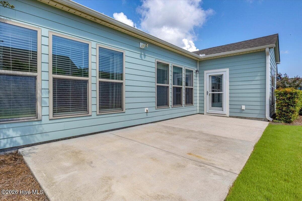 Single Family Residence at 550 Lyrebird Avenue, Wilmington, NC 28412, photo 33 of 78