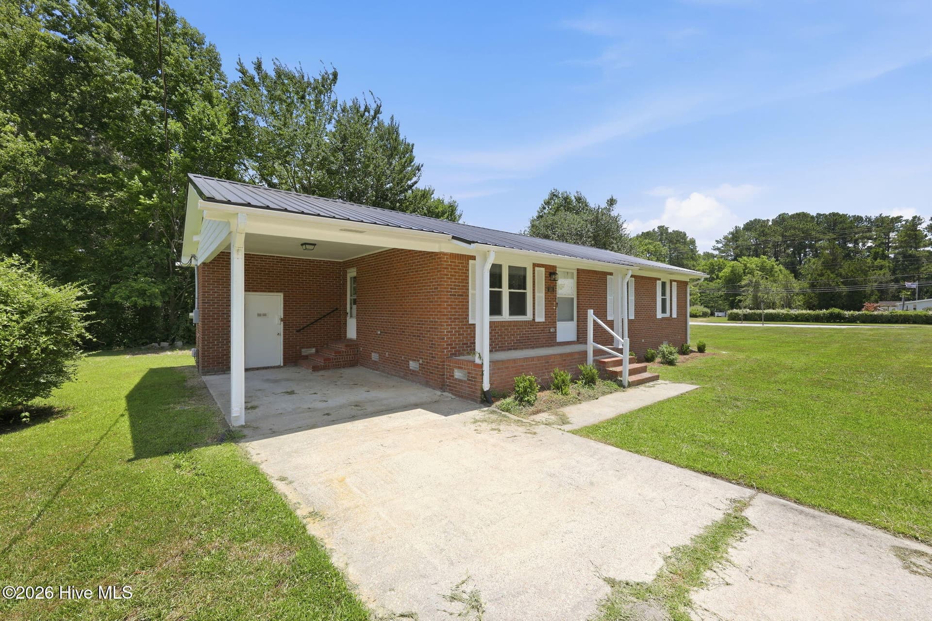 Single Family Residence at 101 N Water Street, Bayboro, NC 28515, photo 29 of 43